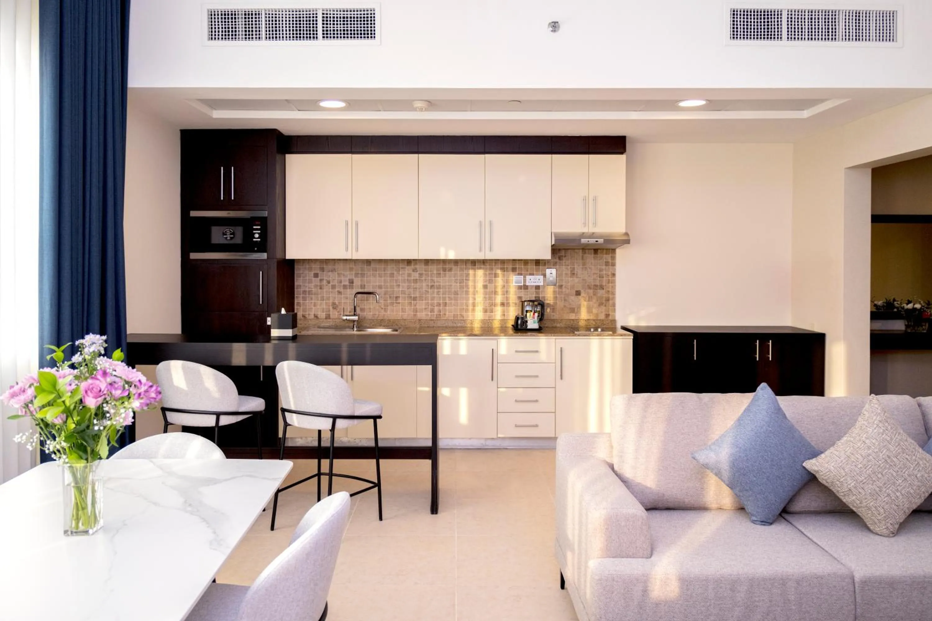 Living room in Jannah Executive Hotel Apartments