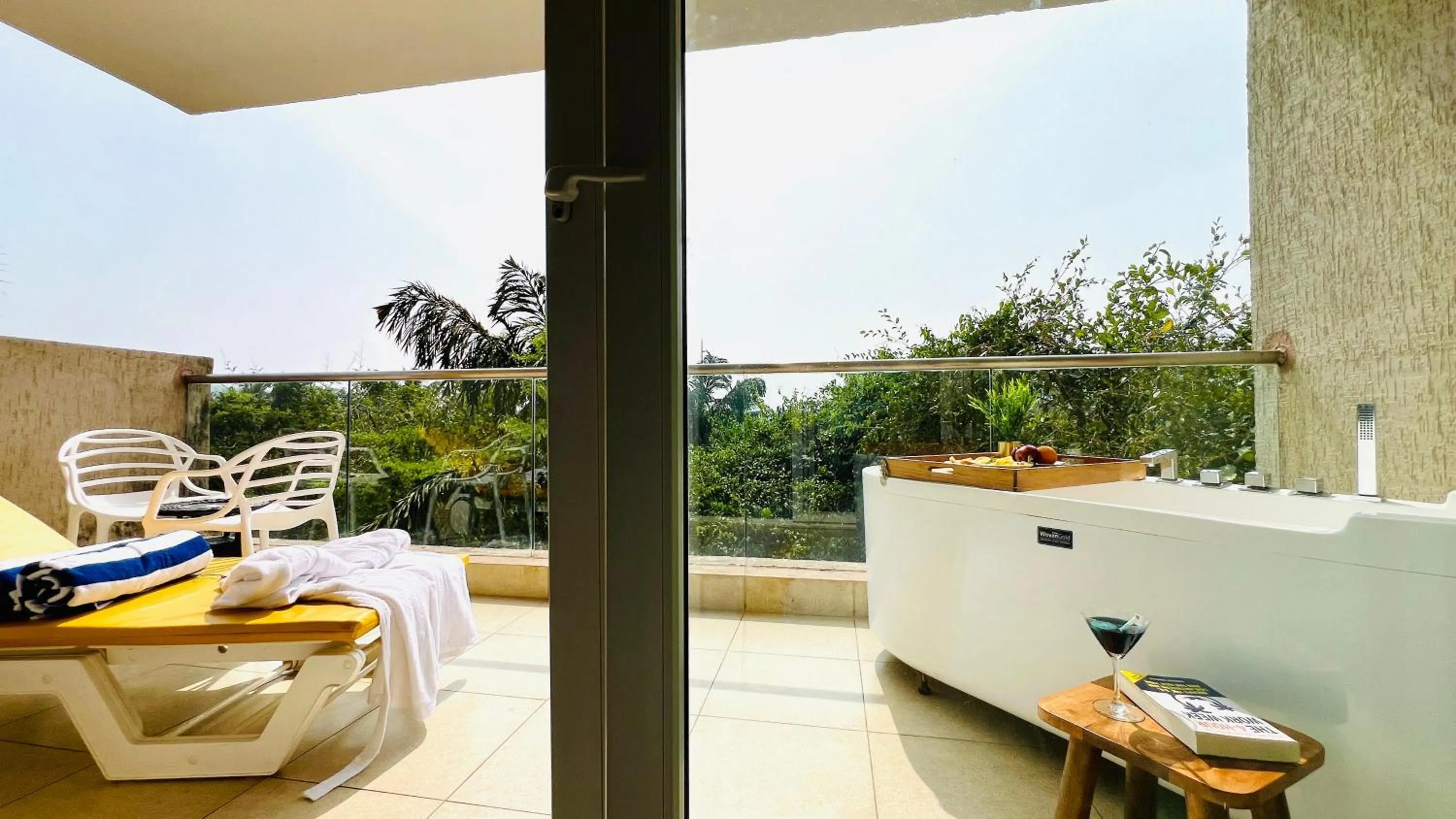 Hot Tub in BluO Amani Vagator - Boutique Hotel Goa