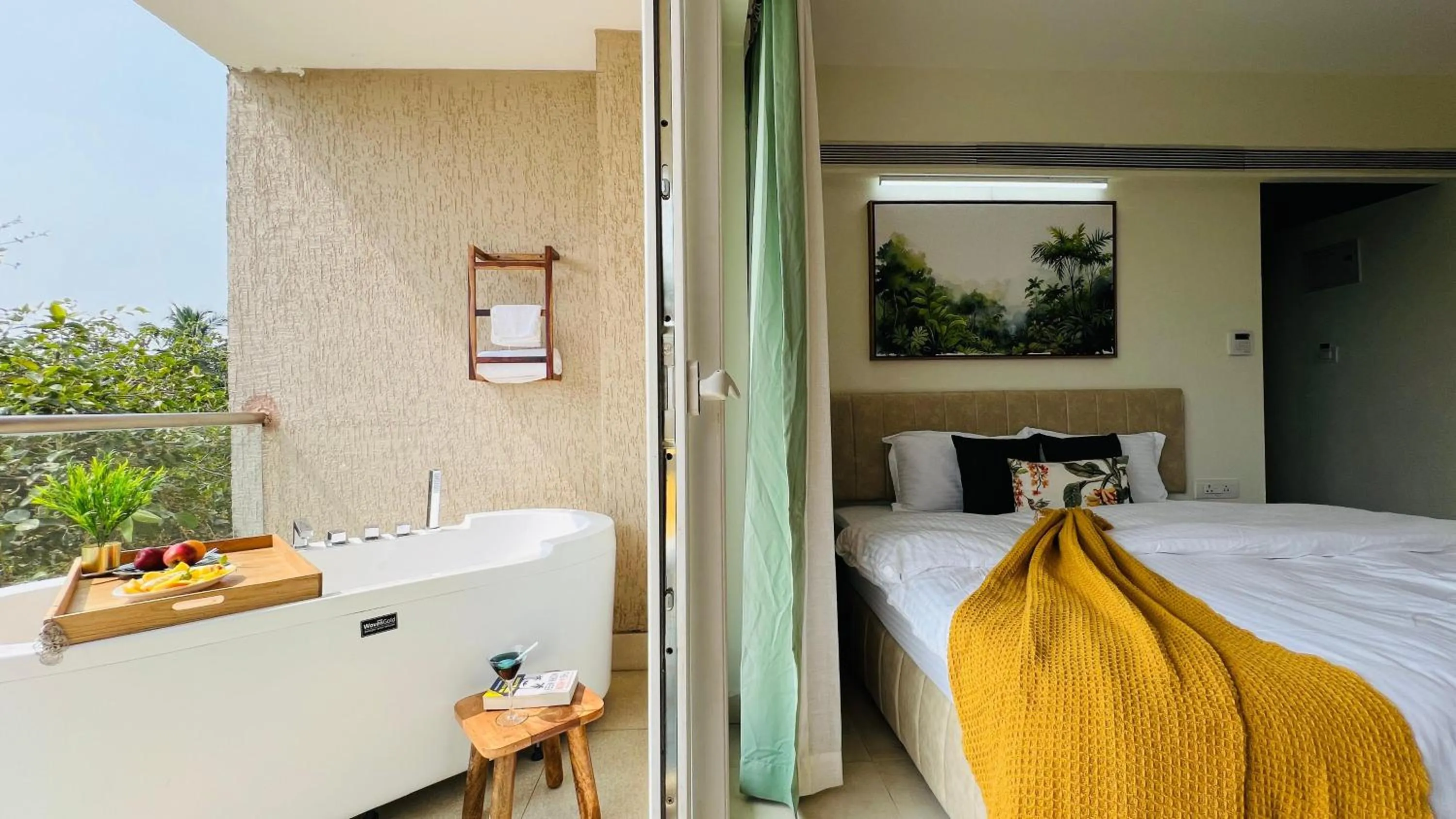 Balcony/Terrace, Bed in BluO Amani Vagator - Boutique Hotel Goa