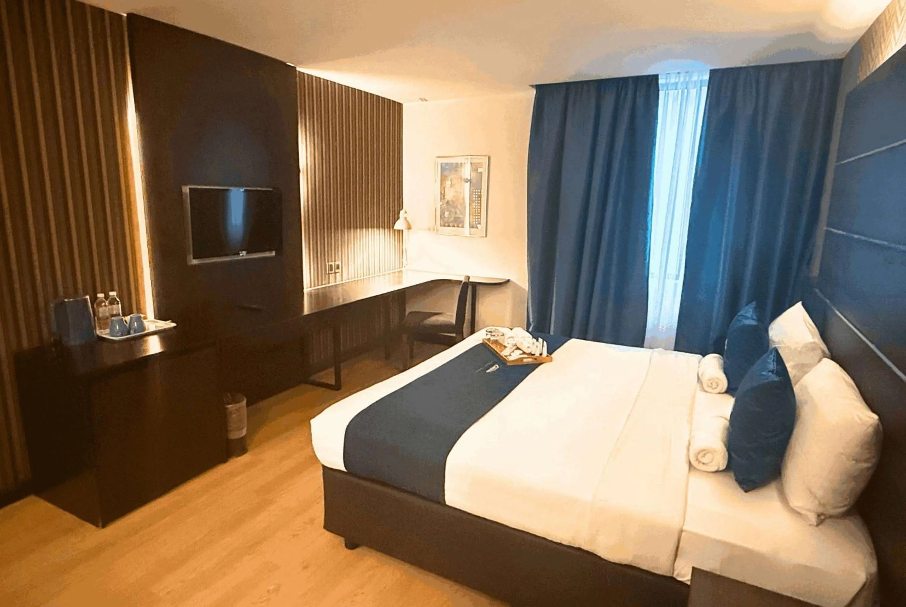 Photo of the whole room, Bed in Howard Johnson By Wyndham Kuala Lumpur 118