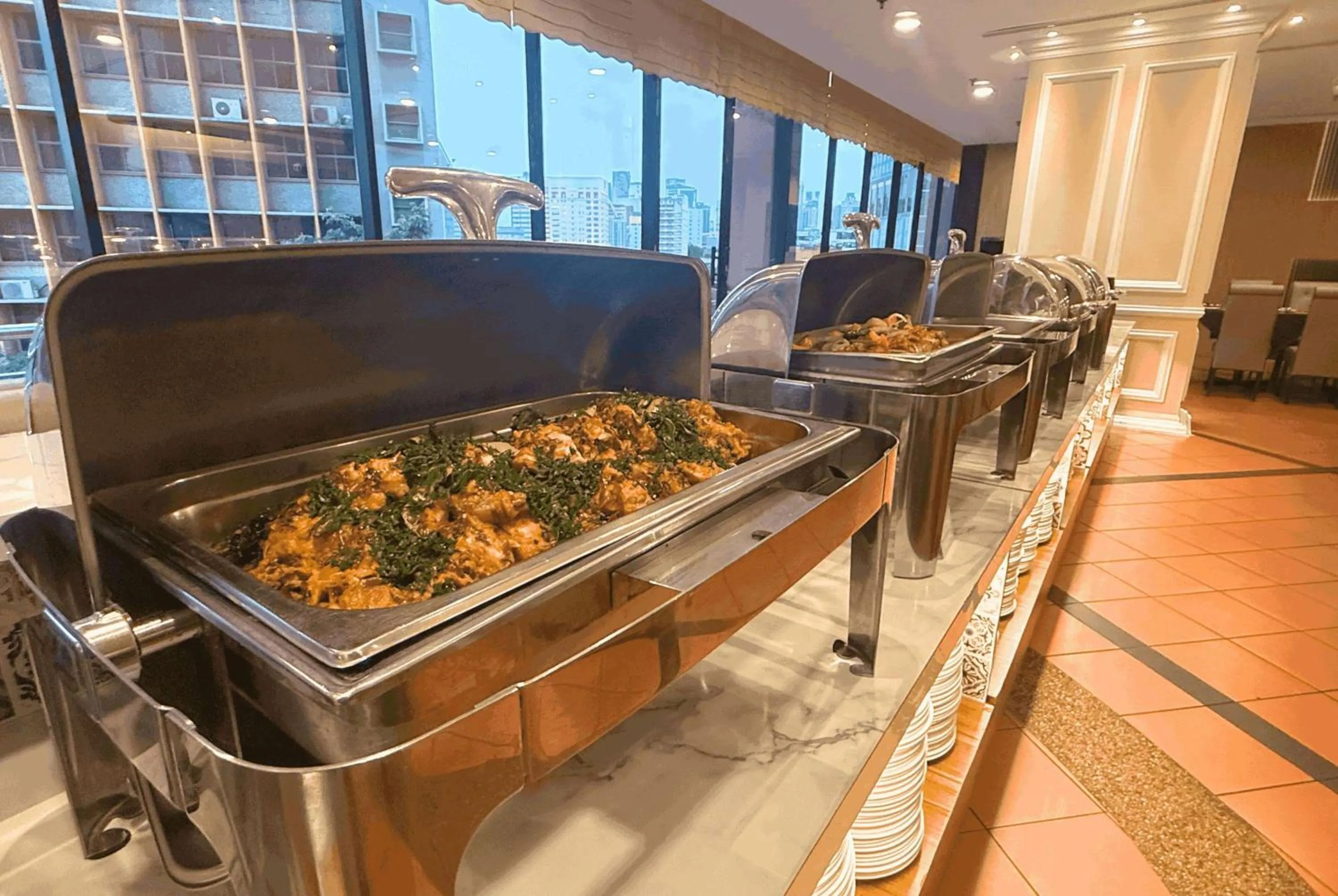 Restaurant/places to eat in Howard Johnson By Wyndham Kuala Lumpur 118