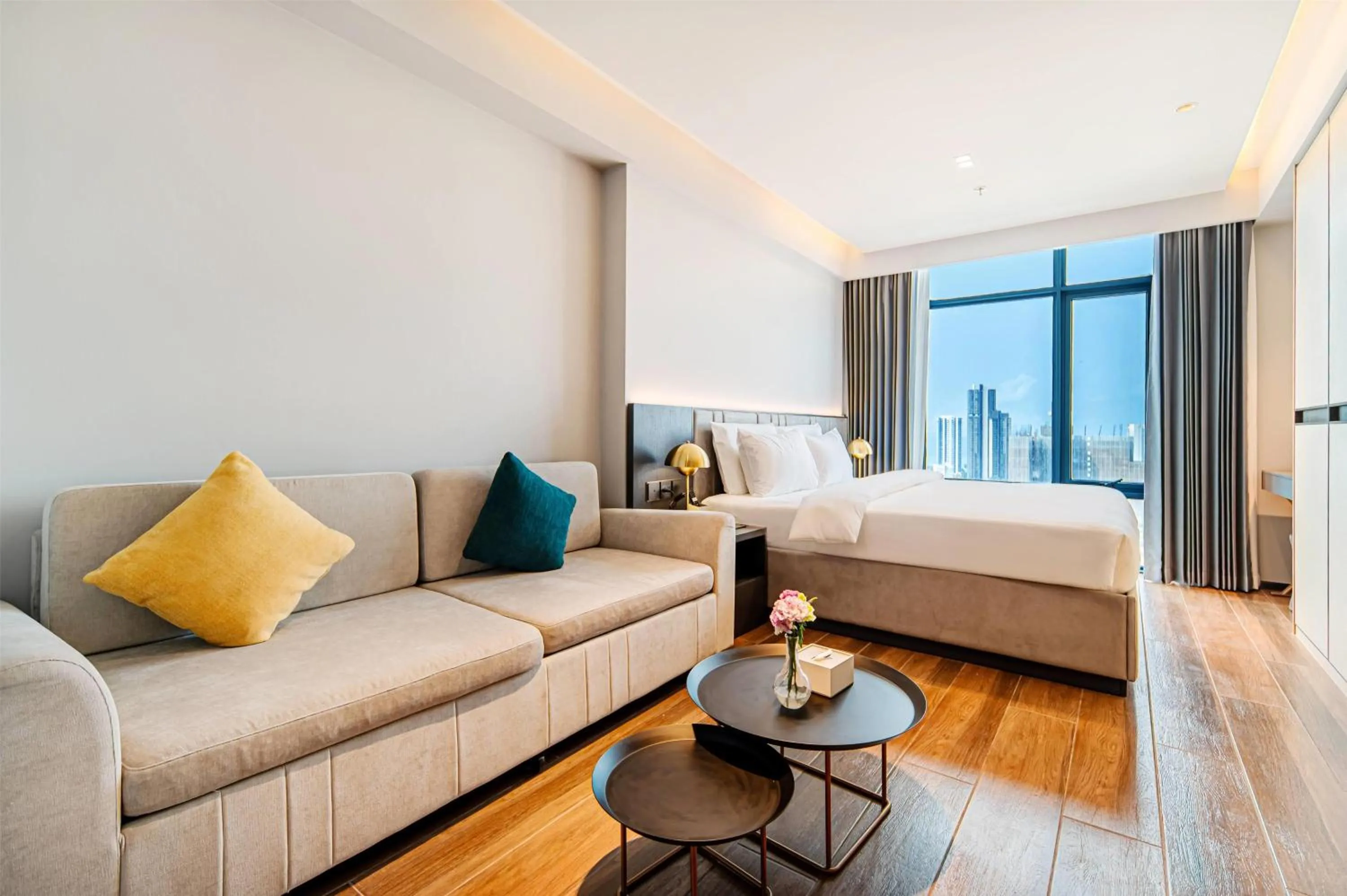 Photo of the whole room, Bed in Beverly Mountain Bay, Trademark Collection by Wyndham