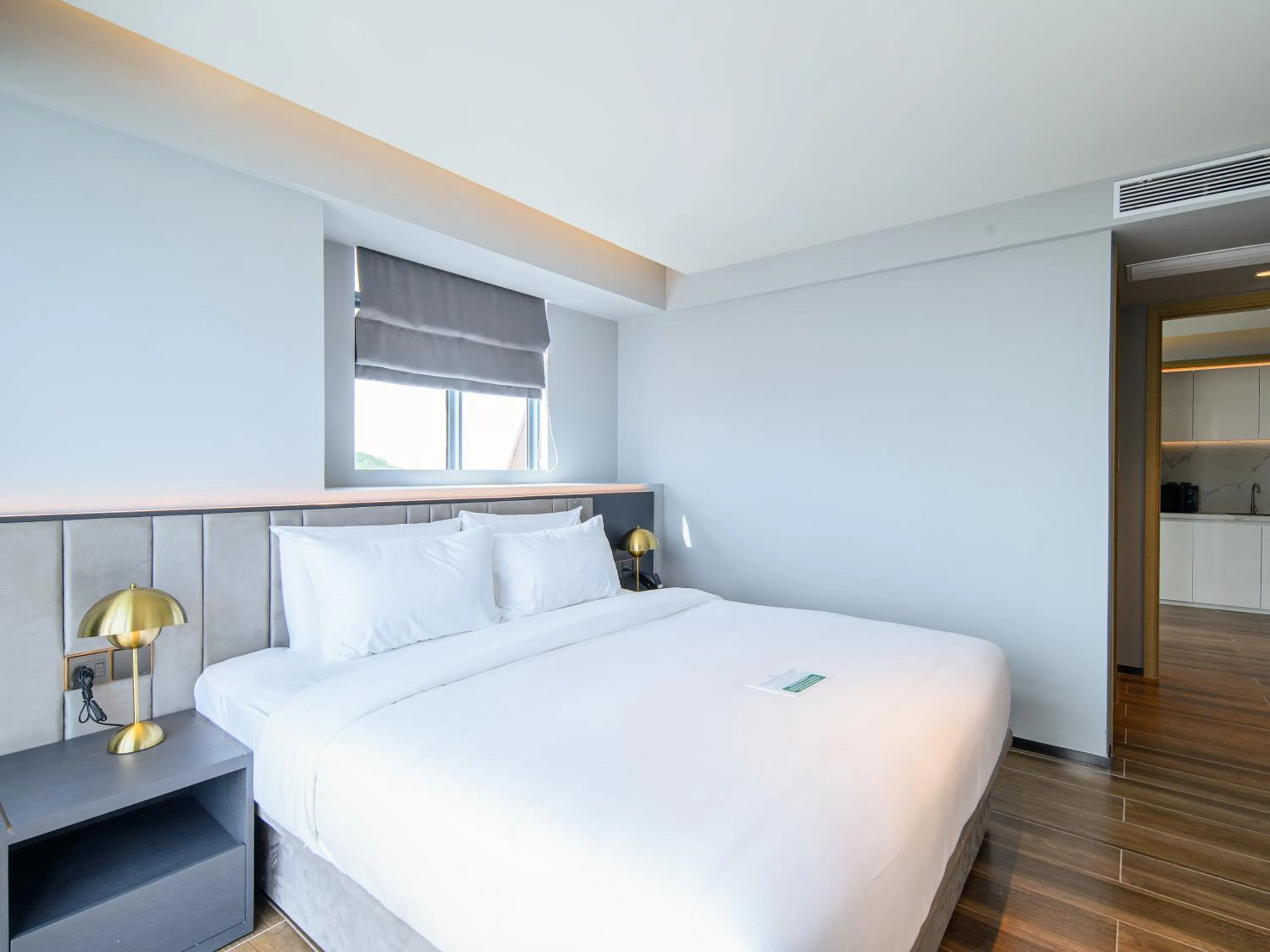 Bed in Beverly Mountain Bay, Trademark Collection by Wyndham