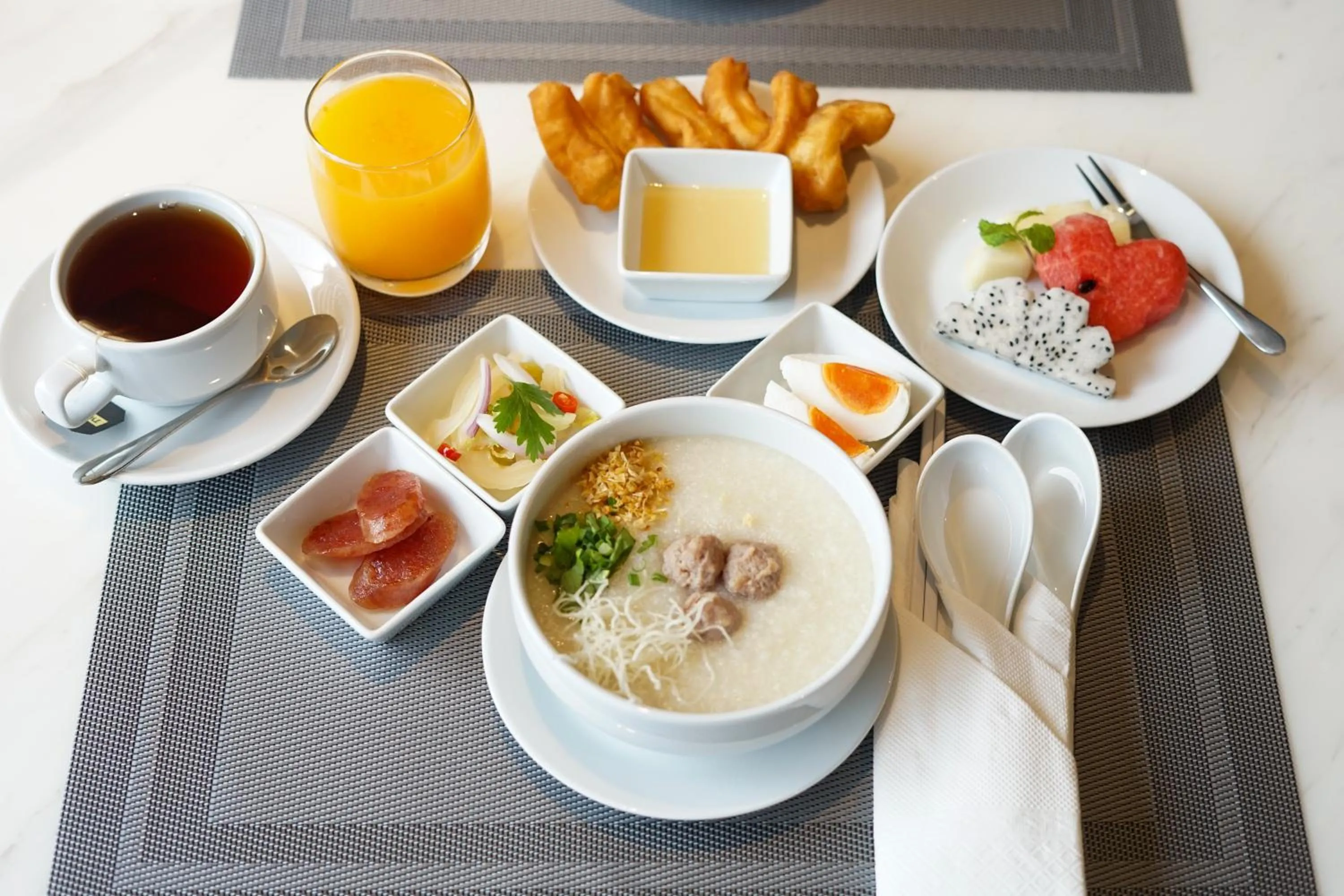 Breakfast in Beverly Mountain Bay, Trademark Collection by Wyndham