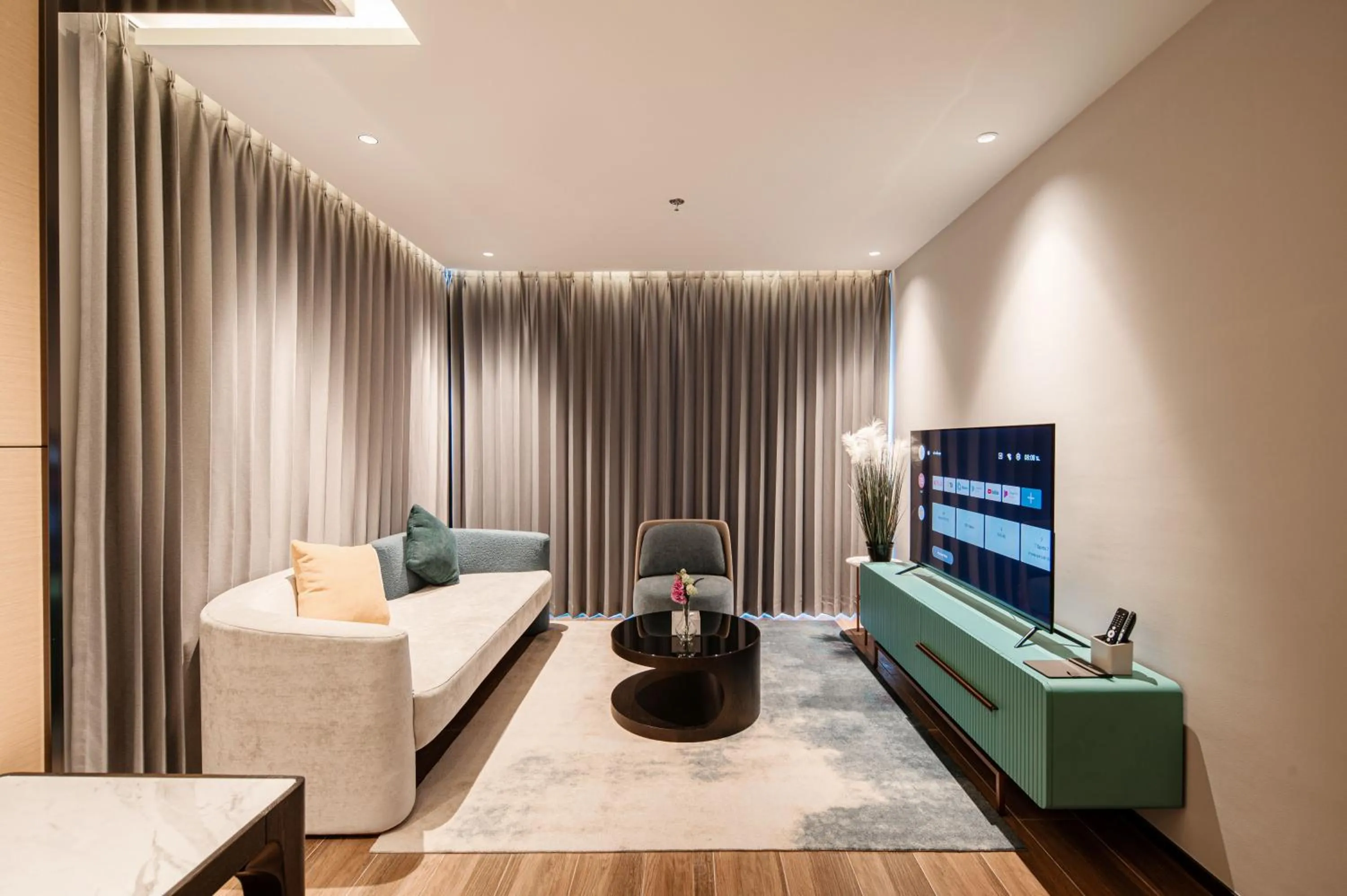 TV and multimedia in Beverly Mountain Bay, Trademark Collection by Wyndham