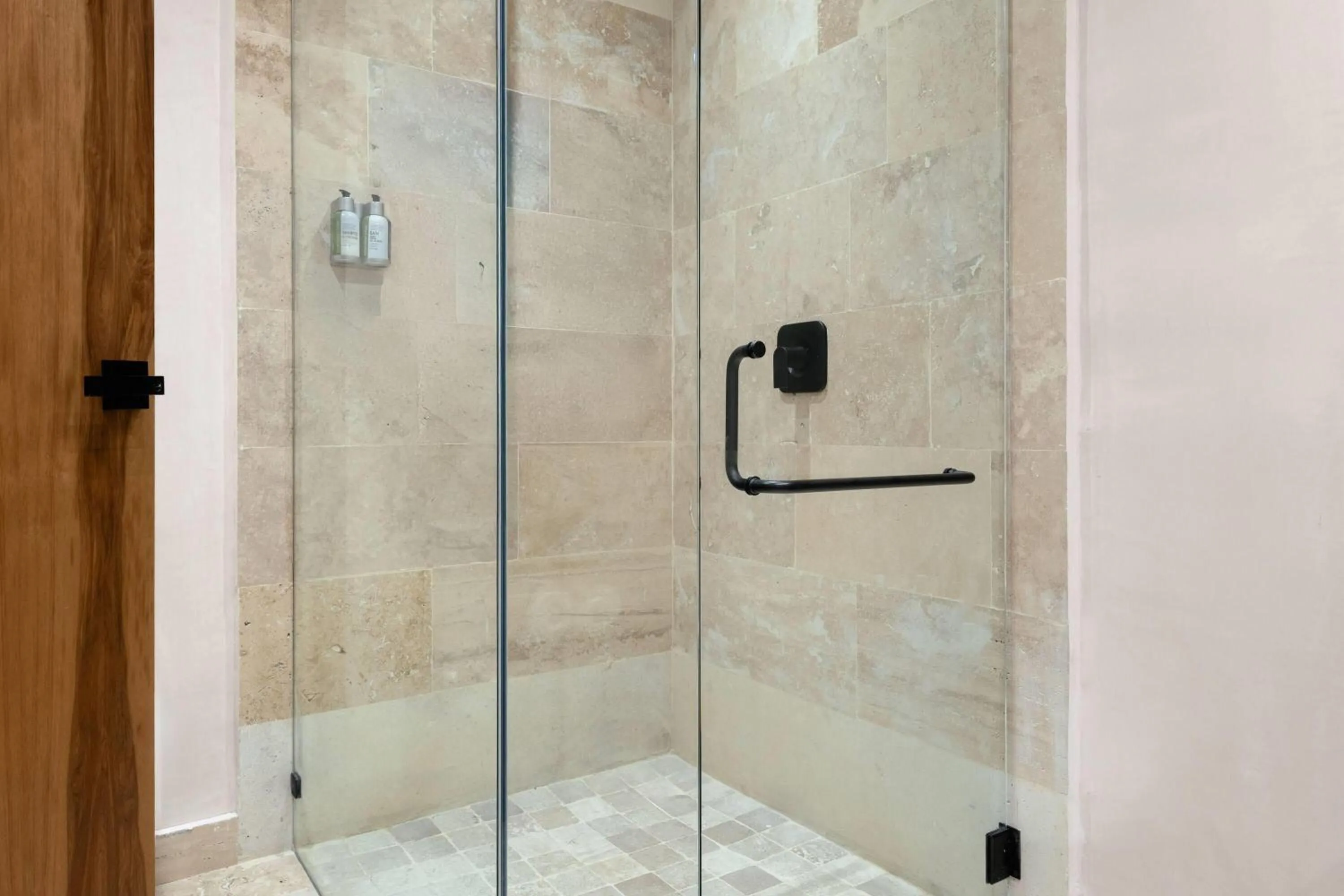 Shower in Wyndham Tulum