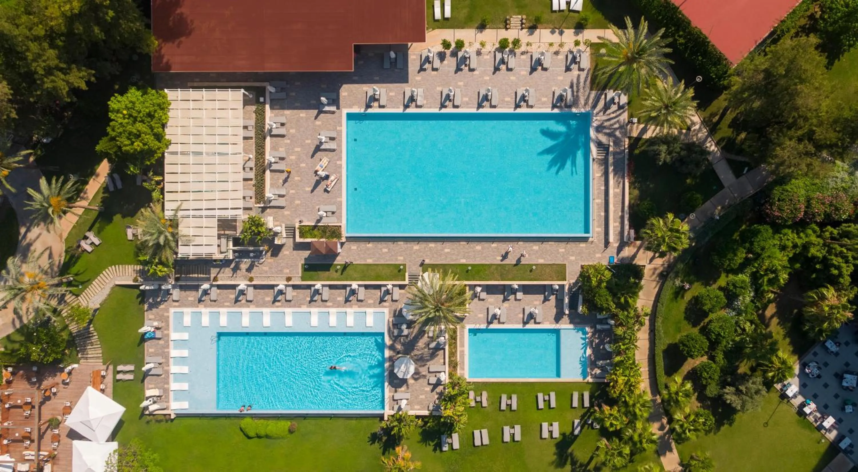 Swimming pool in Akra Antalya