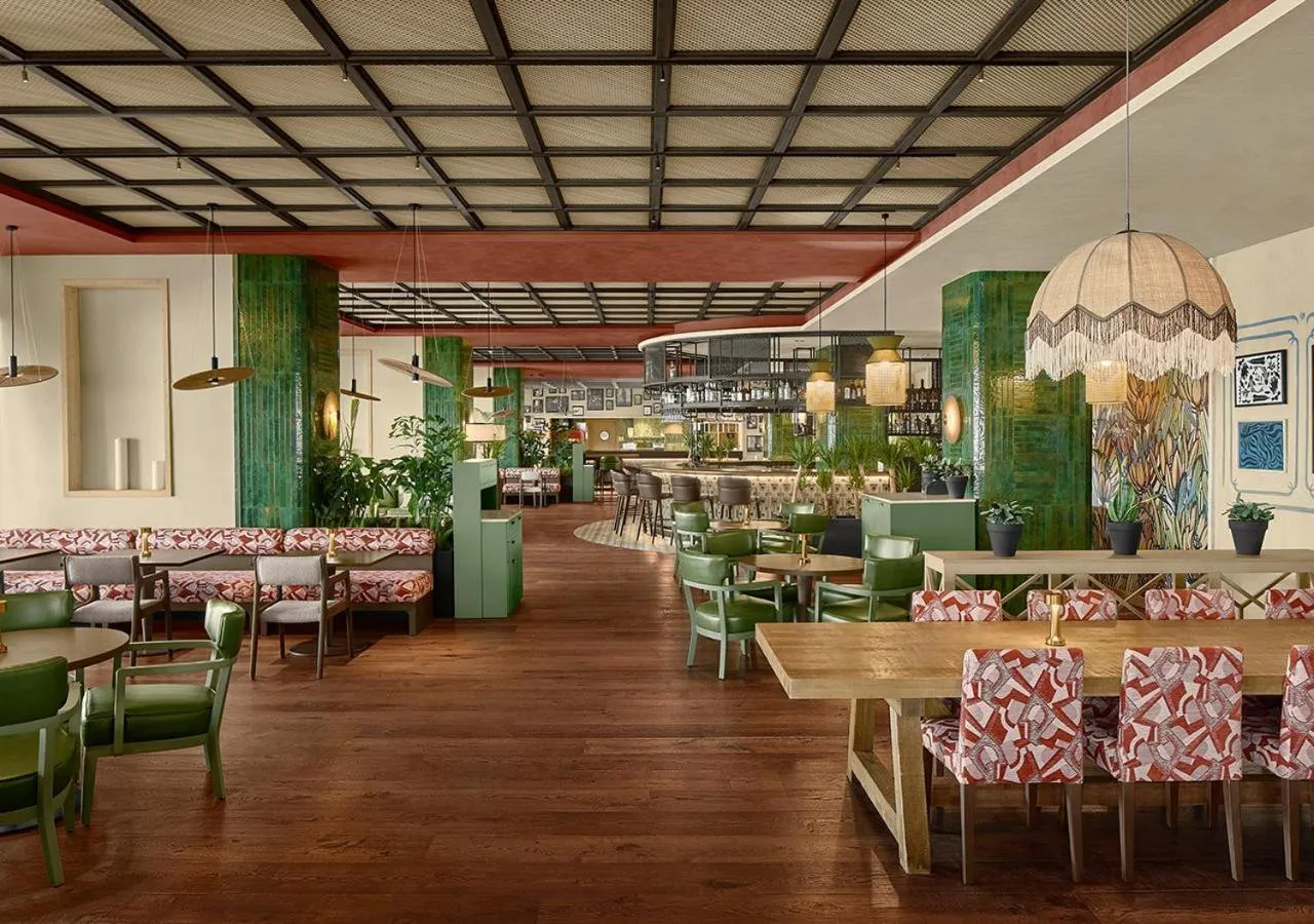 Restaurant/places to eat in Akra Antalya