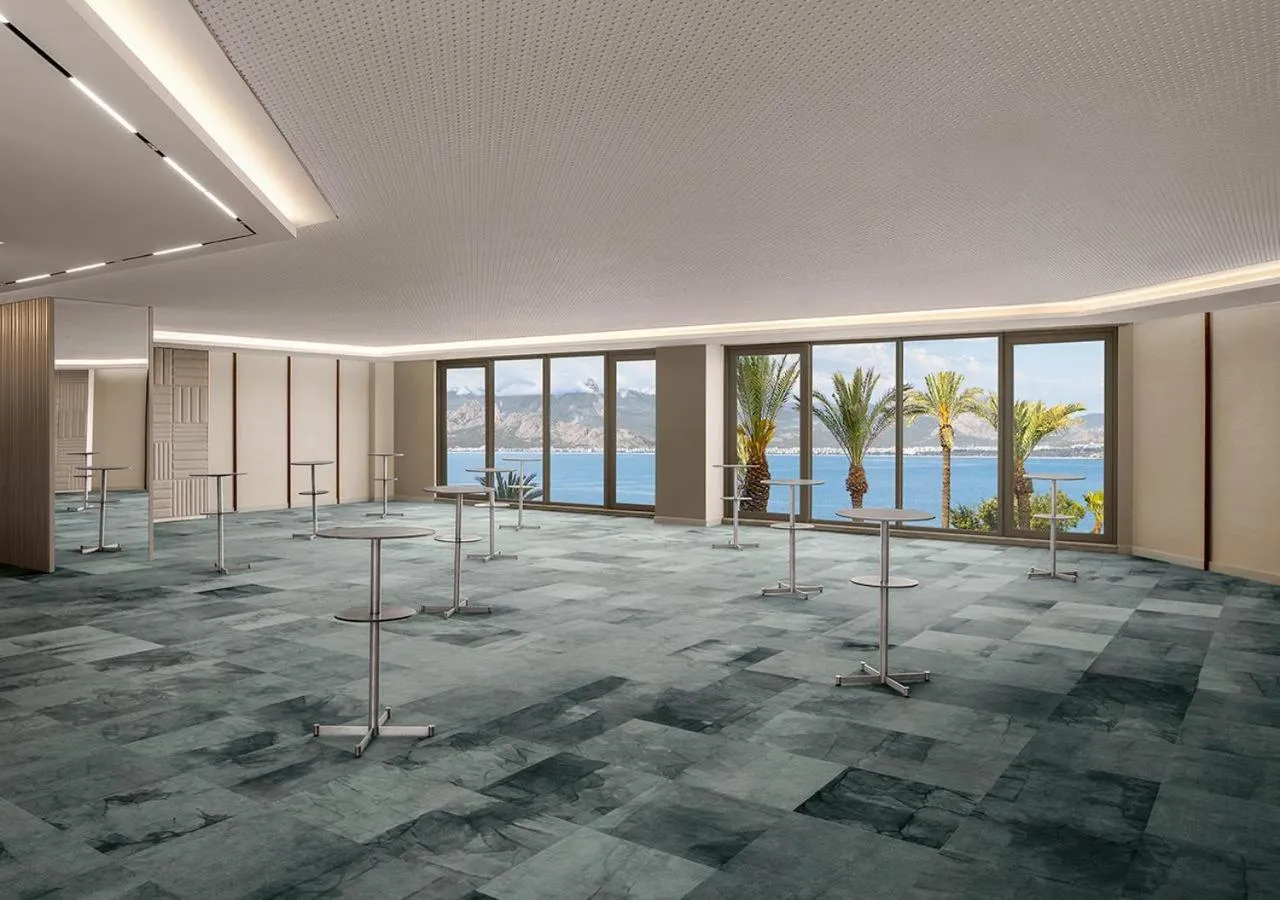 Swimming pool in Akra Antalya