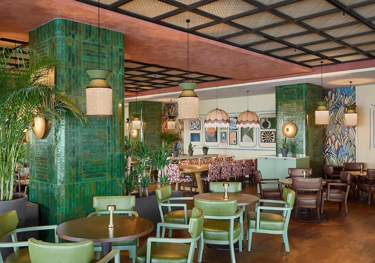 Restaurant/places to eat in Akra Antalya