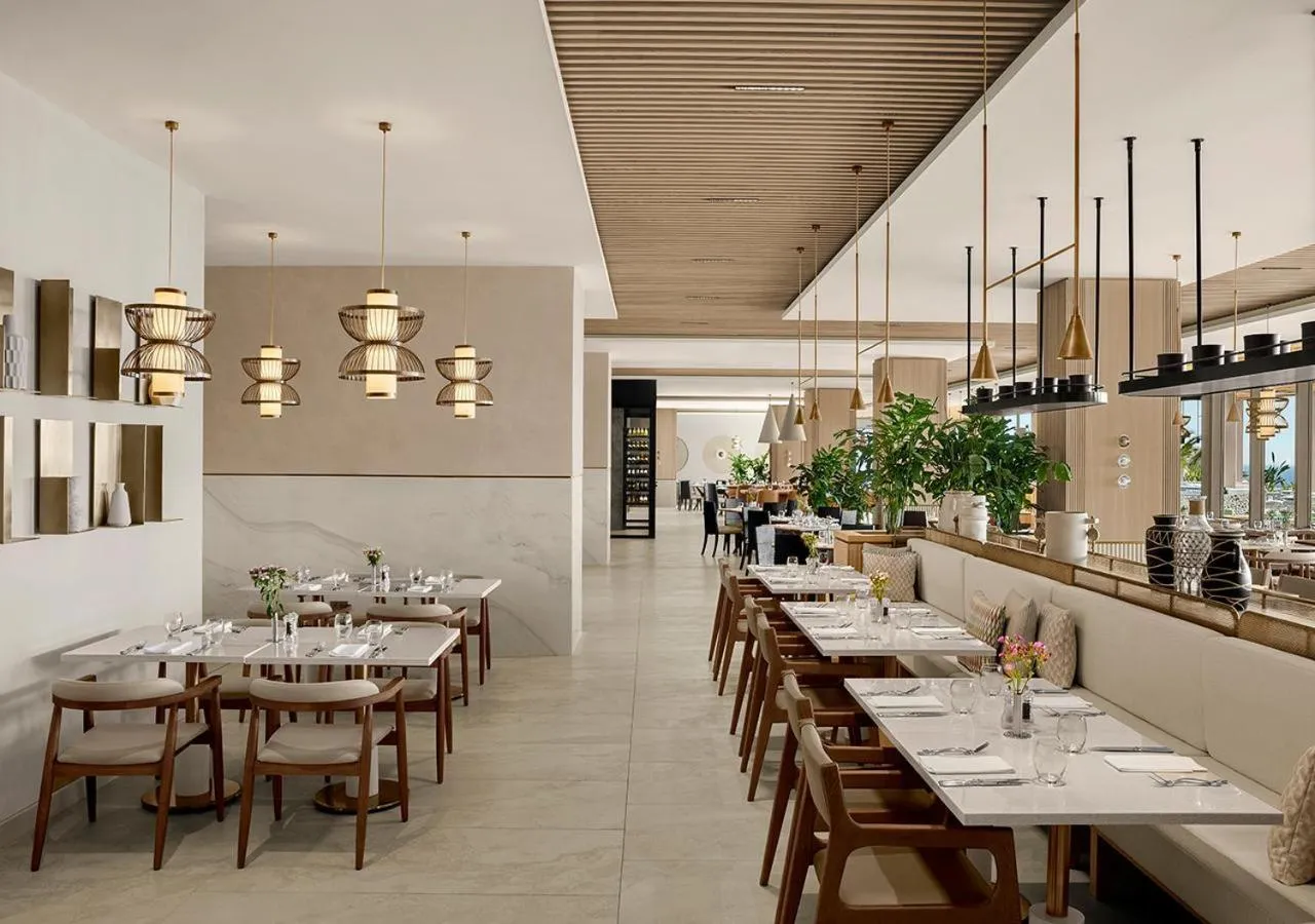 Restaurant/places to eat in Akra Antalya