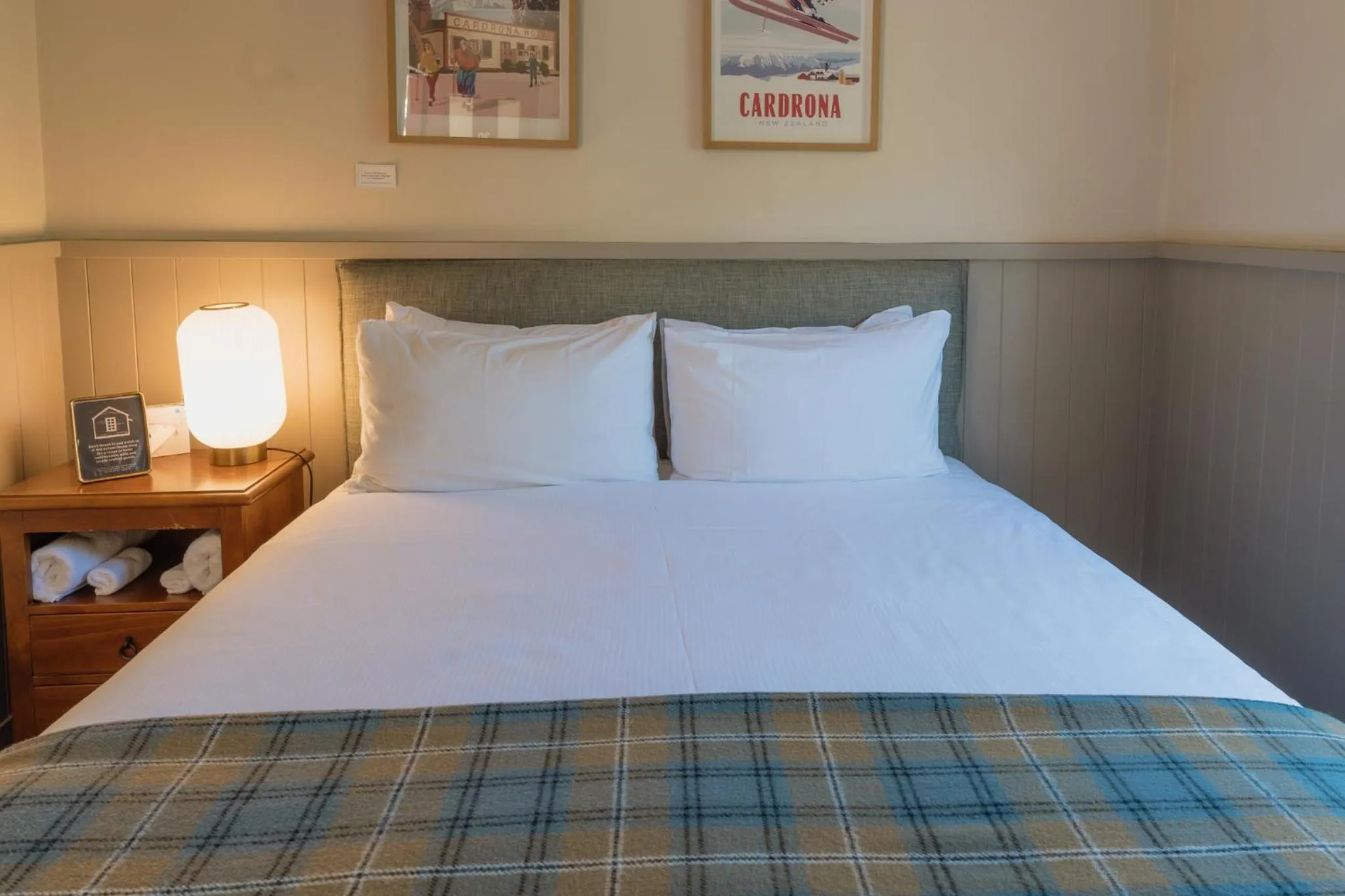 Bed in Cardrona Hotel