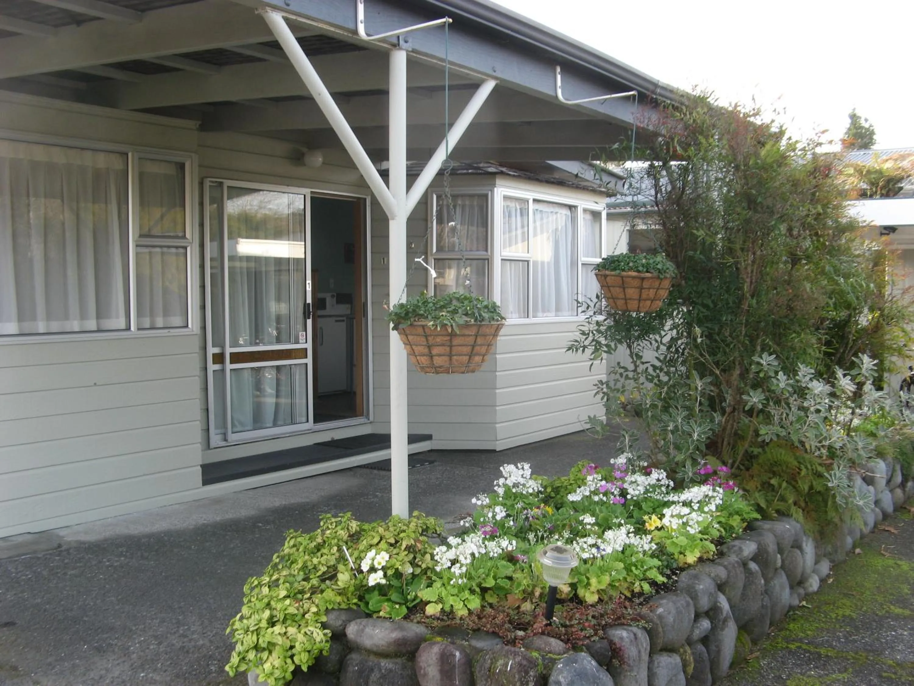Facade/entrance in Tongariro River Motel