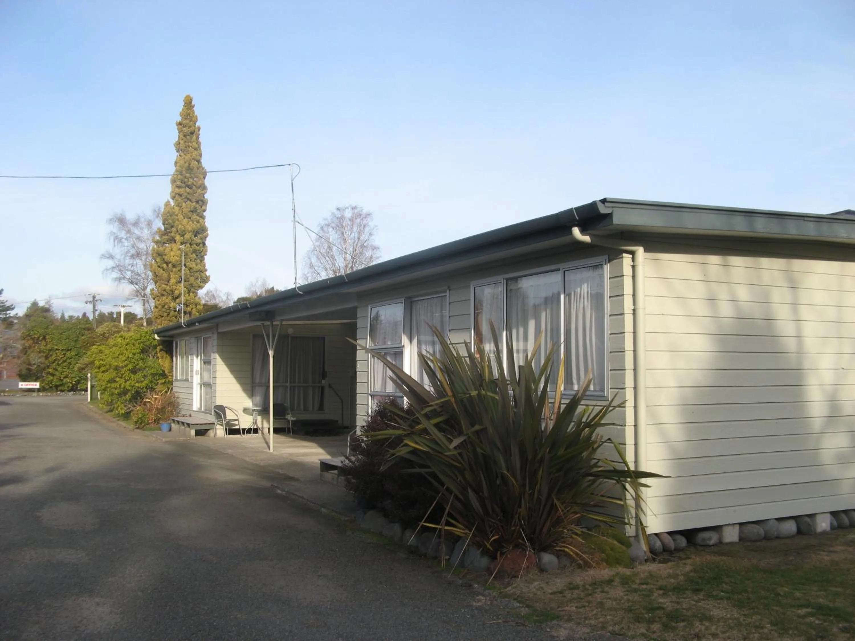 Facade/entrance in Tongariro River Motel