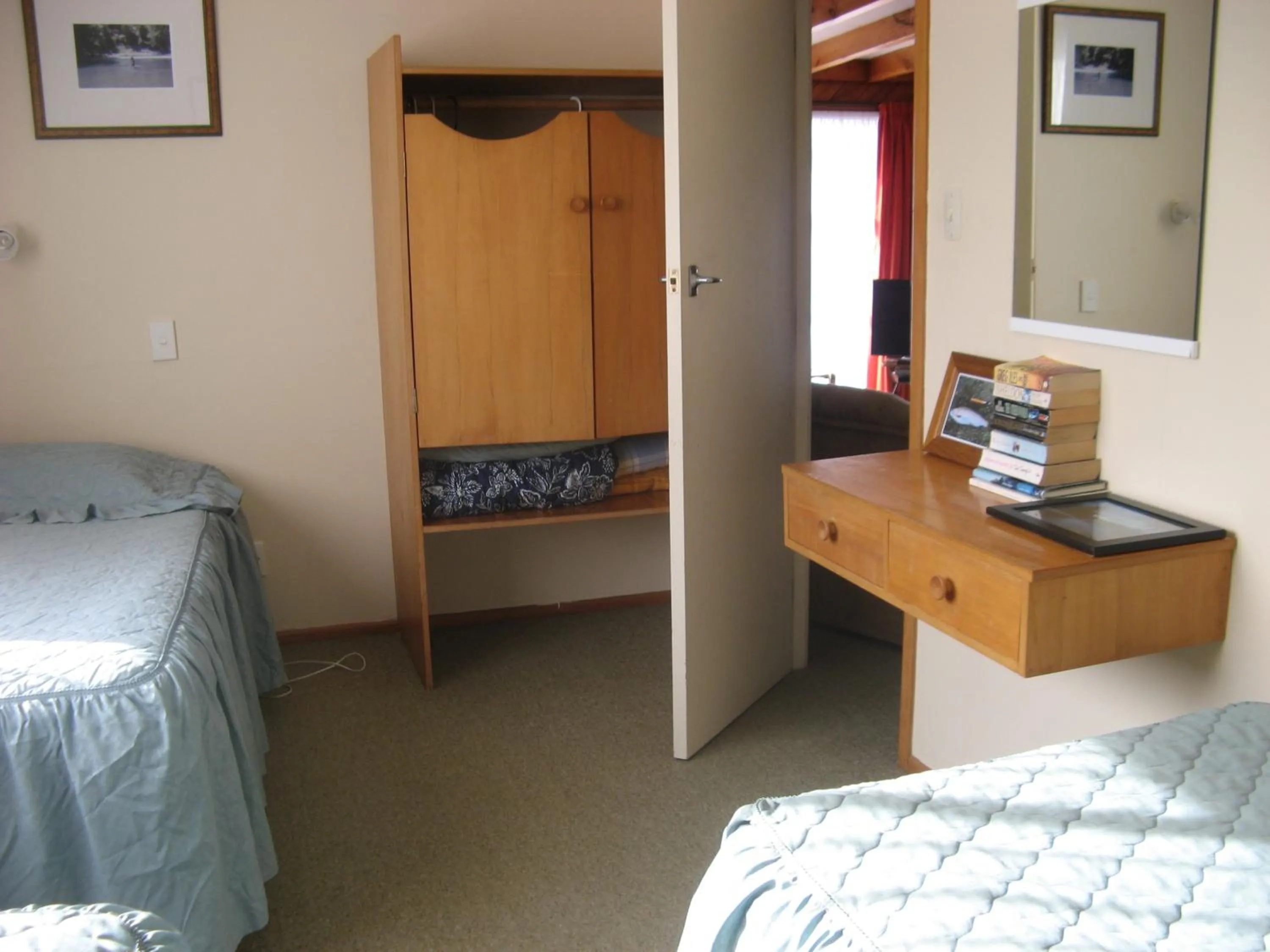 Bed in Tongariro River Motel