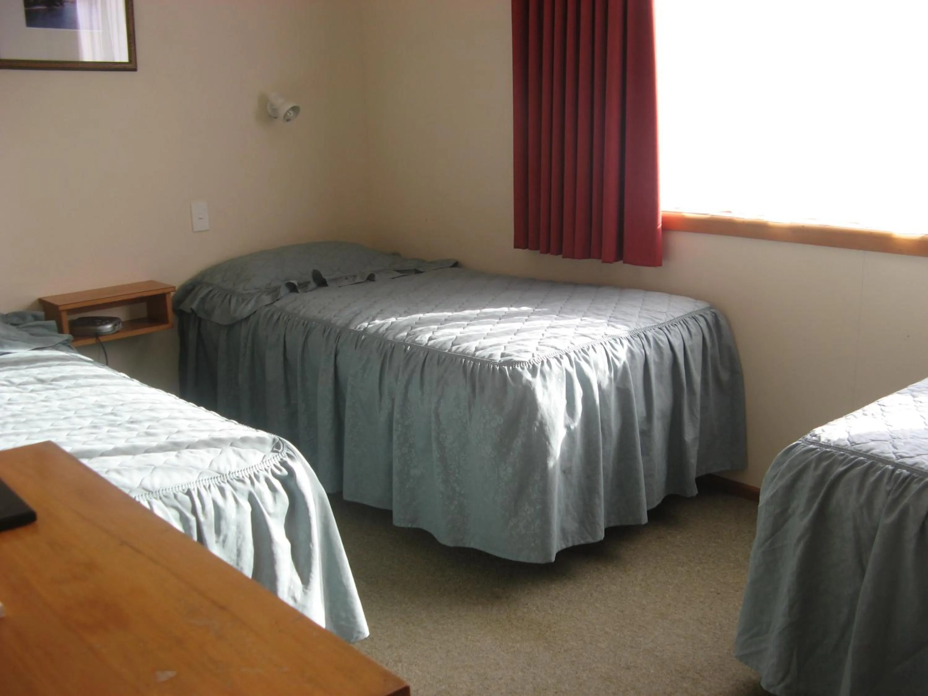 Bedroom, Bed in Tongariro River Motel
