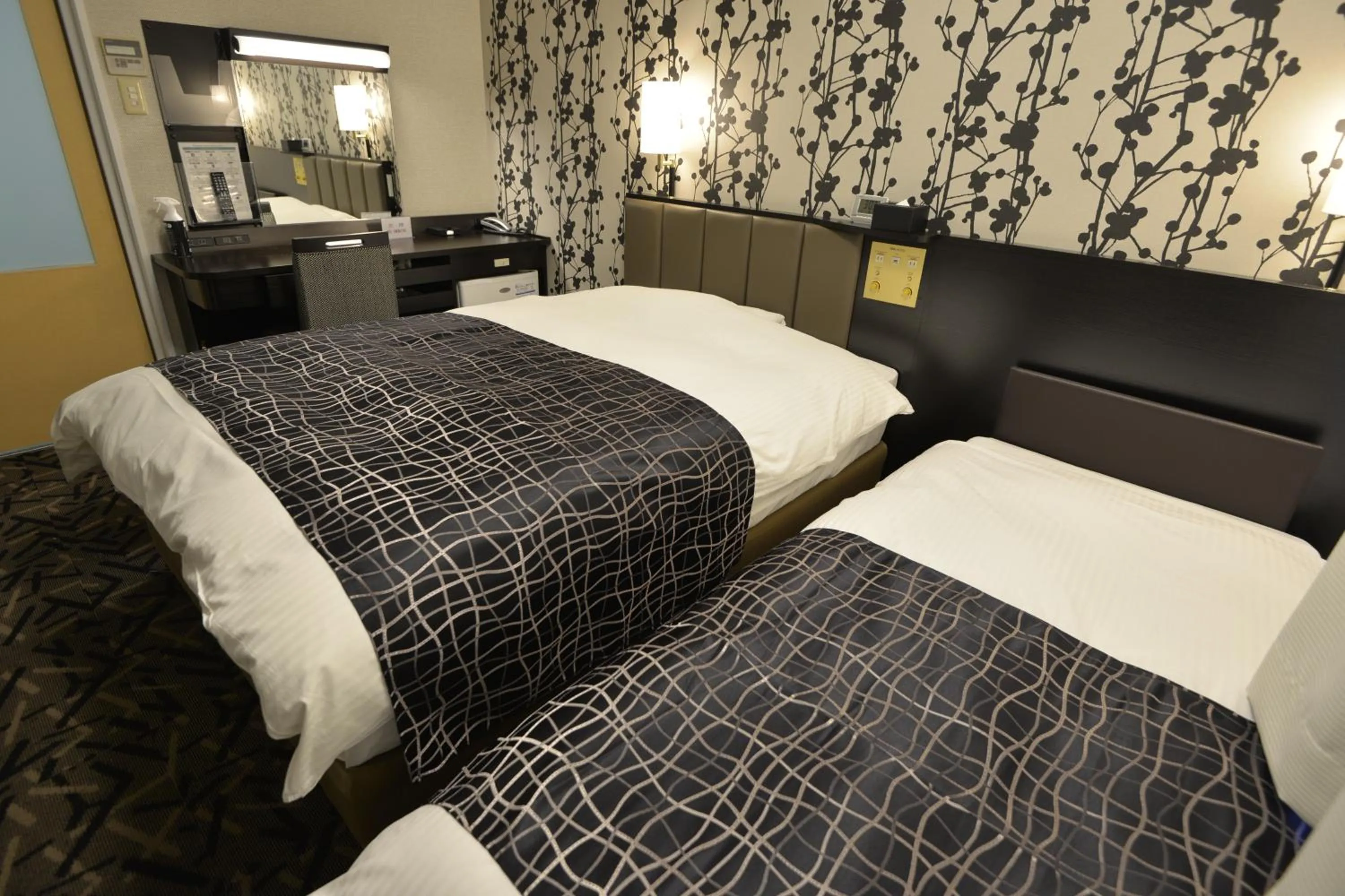 Bed in APA Hotel Mie Kameyama