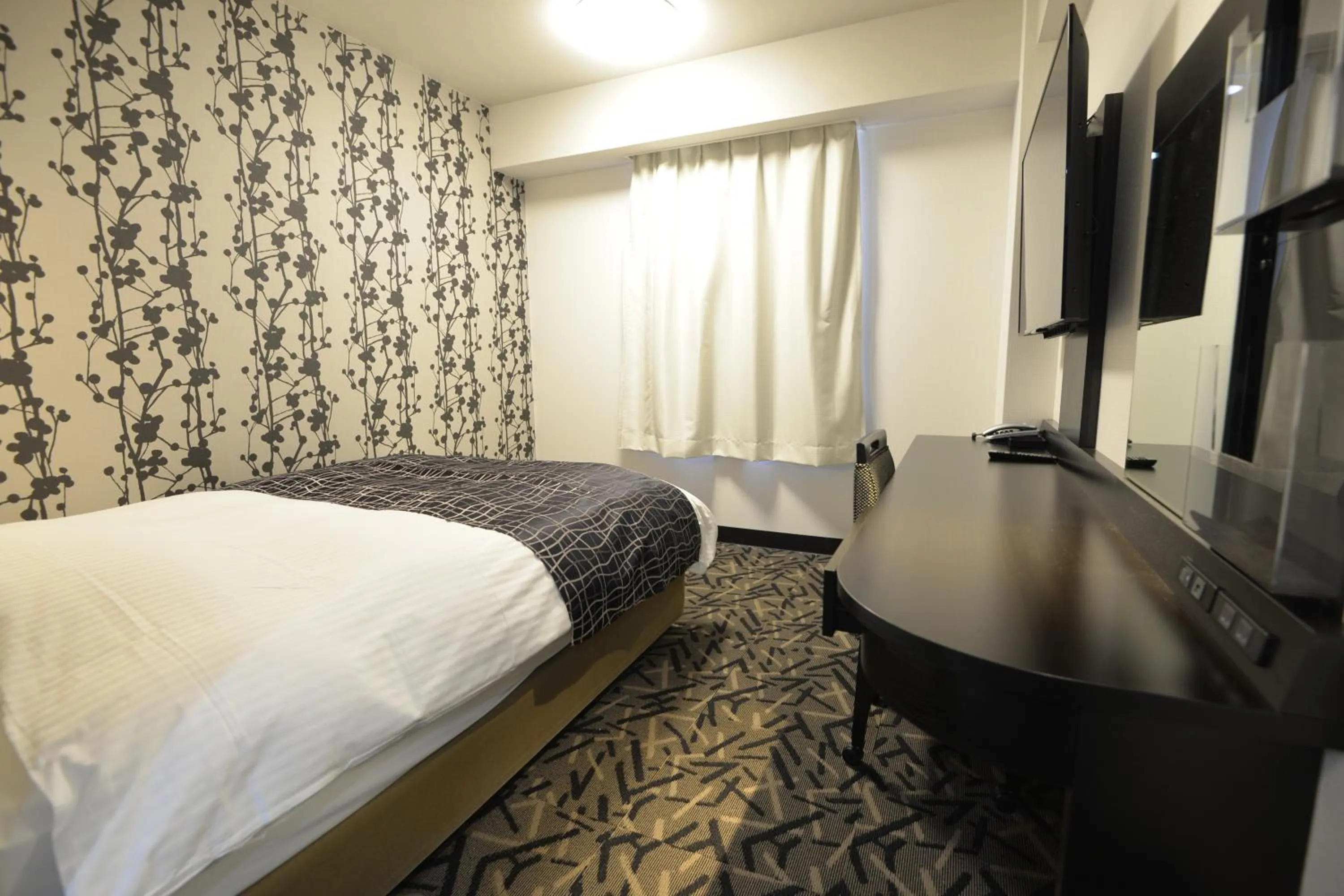 Bed in APA Hotel Mie Kameyama