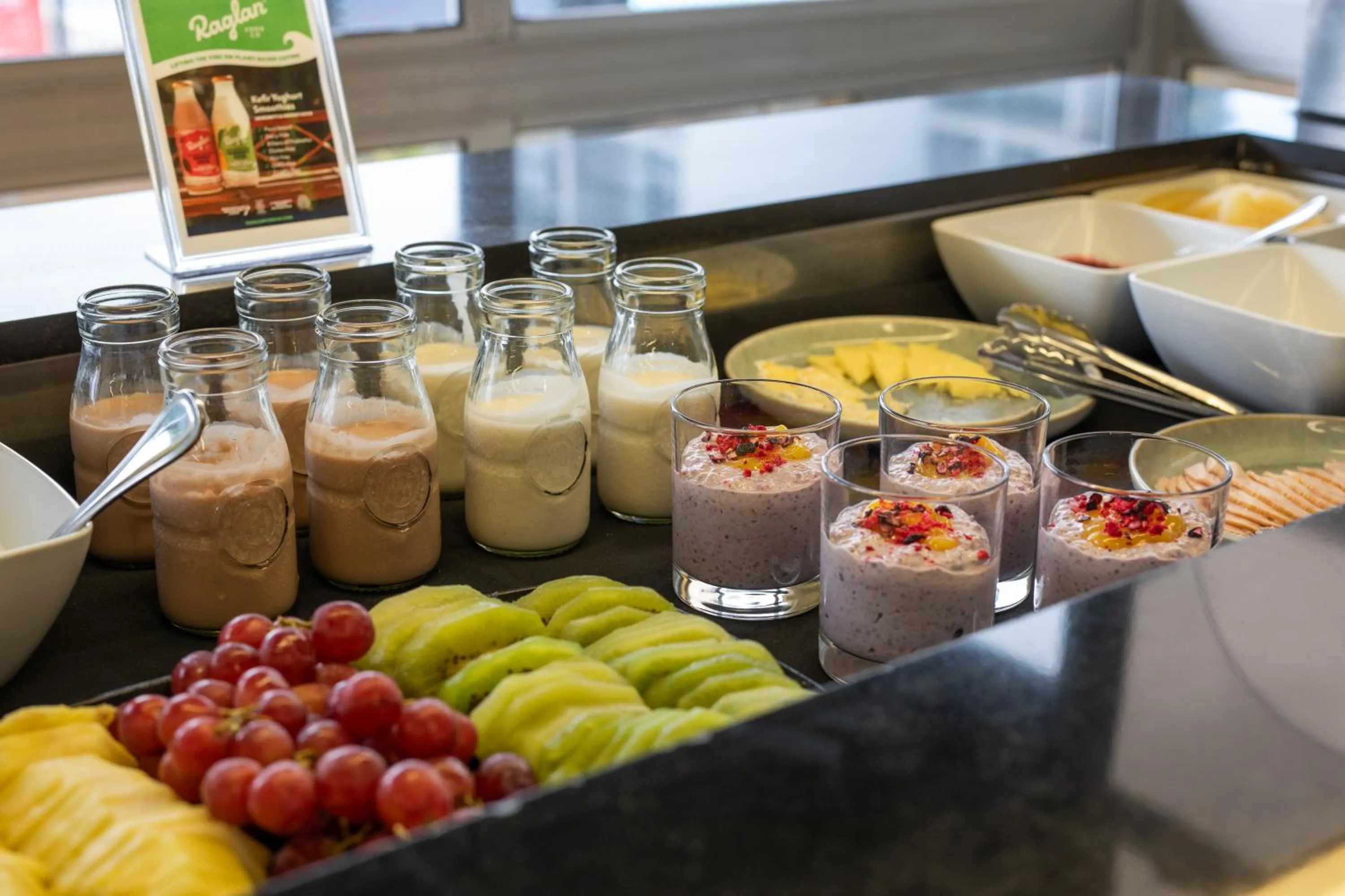 Breakfast in Heartland Ambassador Hotel Hamilton