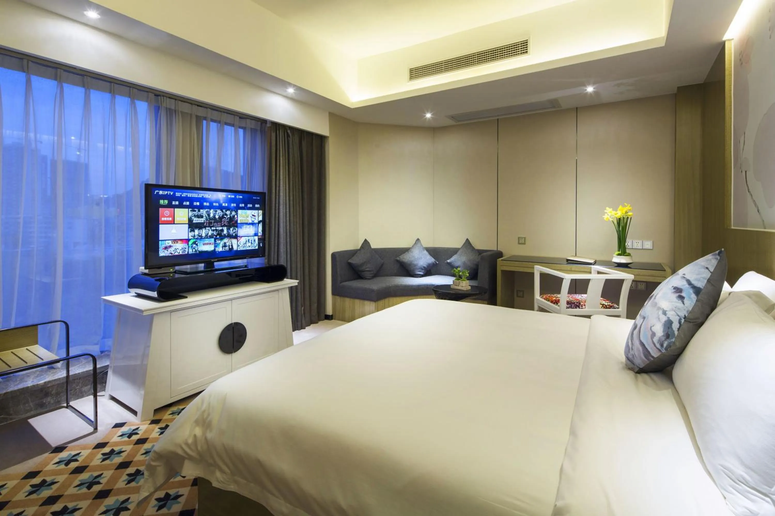 Decorative detail, Bed in Paco Hotel Tianpingjia Metro Guangzhou