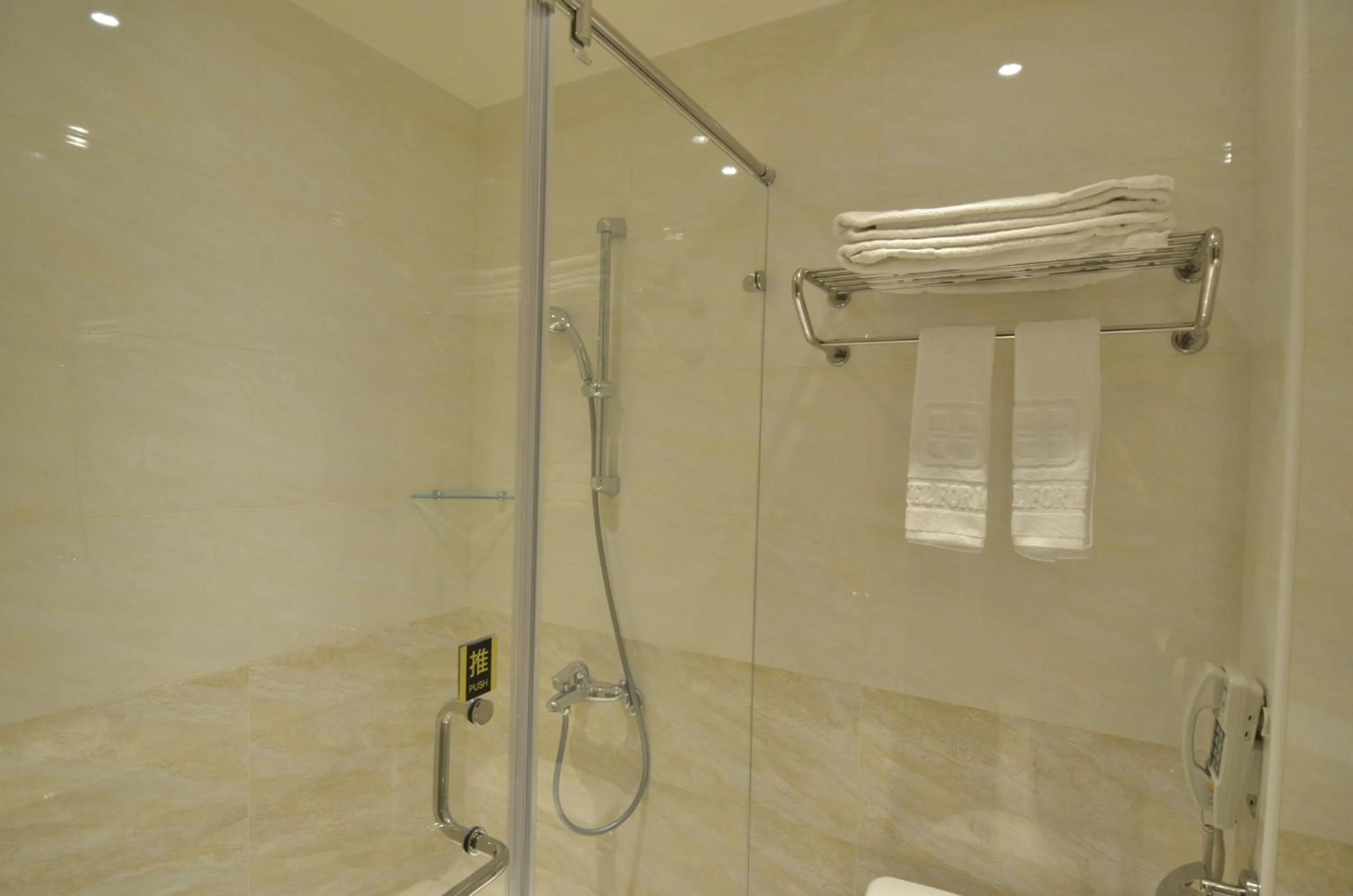 Shower in Hotel Formosa