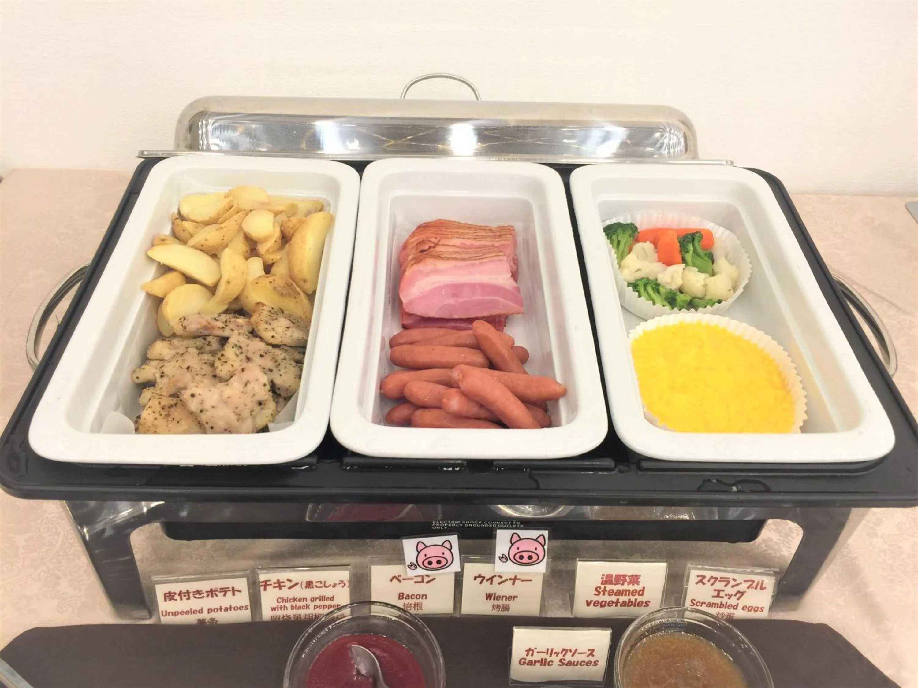 Buffet breakfast in Kansai Airport First Hotel