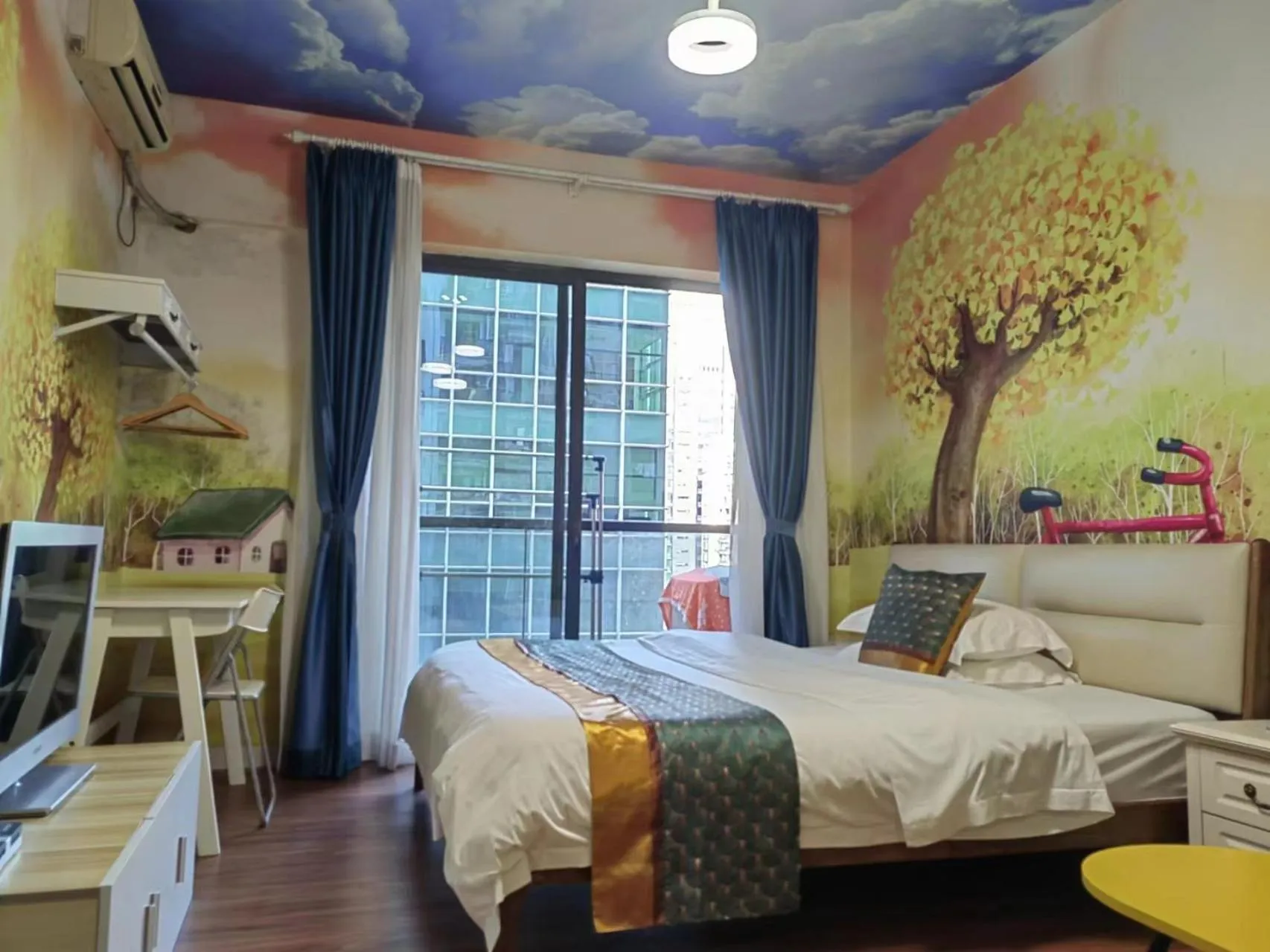 Photo of the whole room, Bed in Meiru Apartment Hotel Guangzhou Bolin Apartment