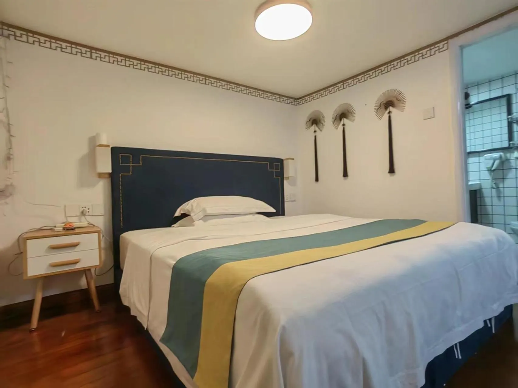 Bedroom, Bed in Meiru Apartment Hotel Guangzhou Bolin Apartment