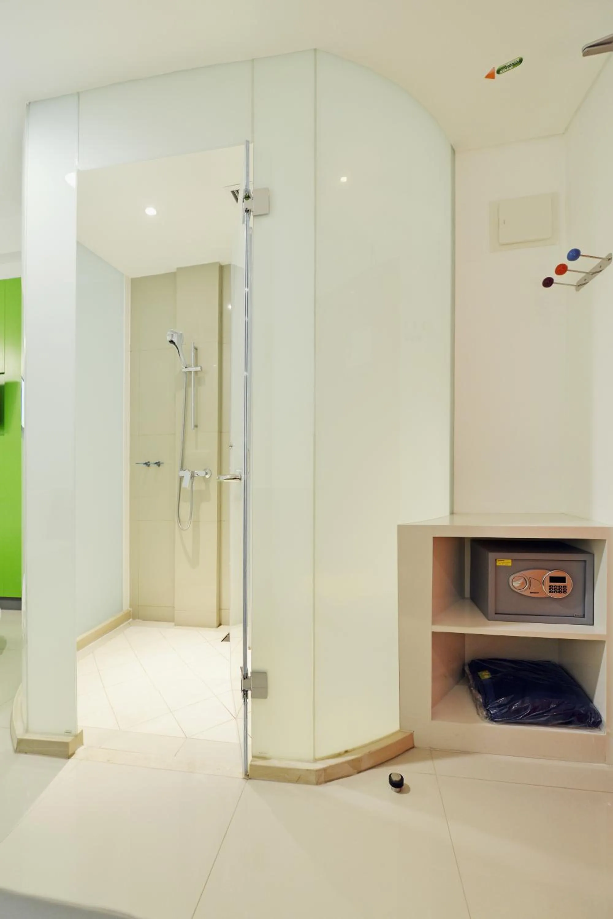 Bathroom in POP! Hotel Malioboro - Yogyakarta