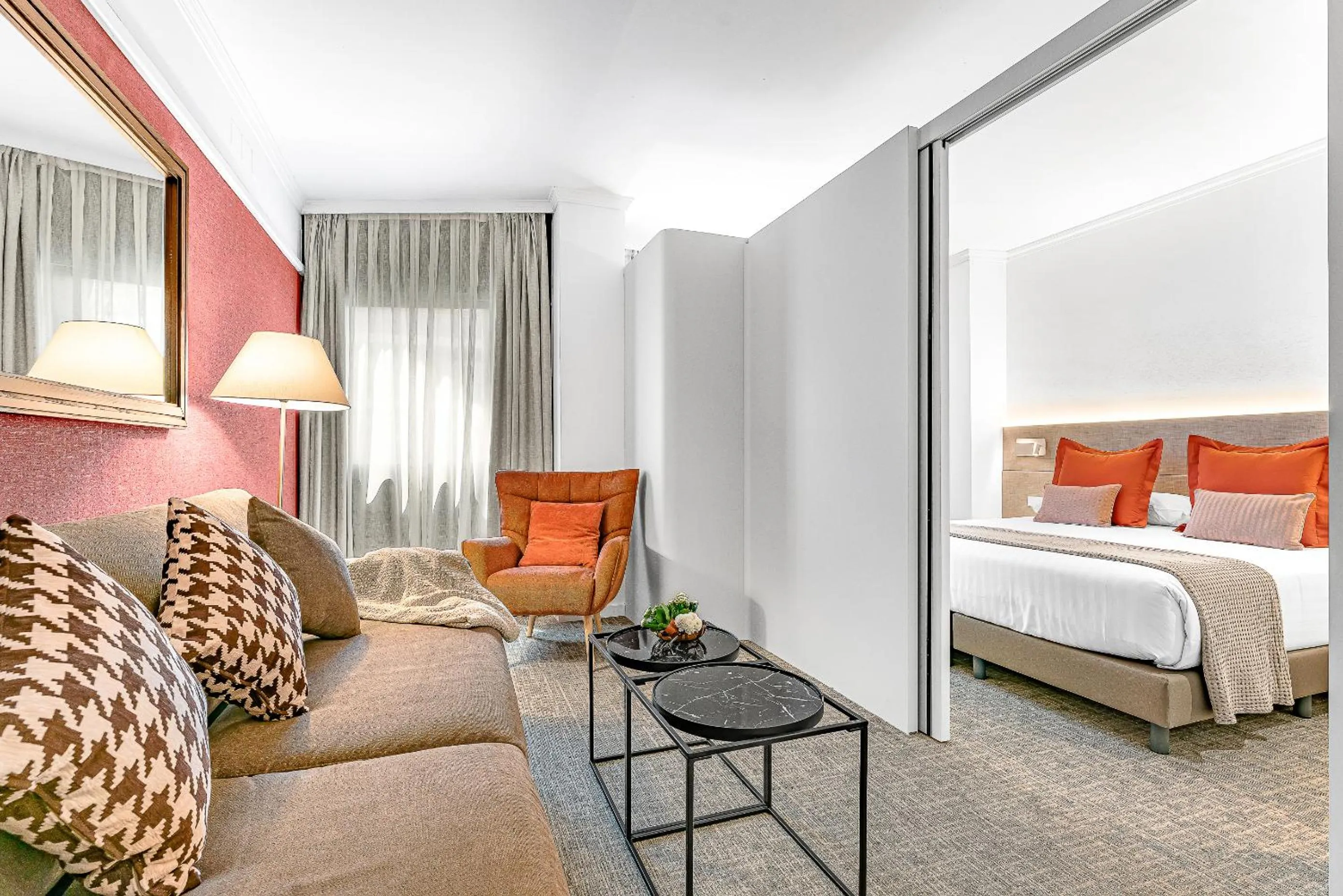 Living room, Bed in Acacia Suite