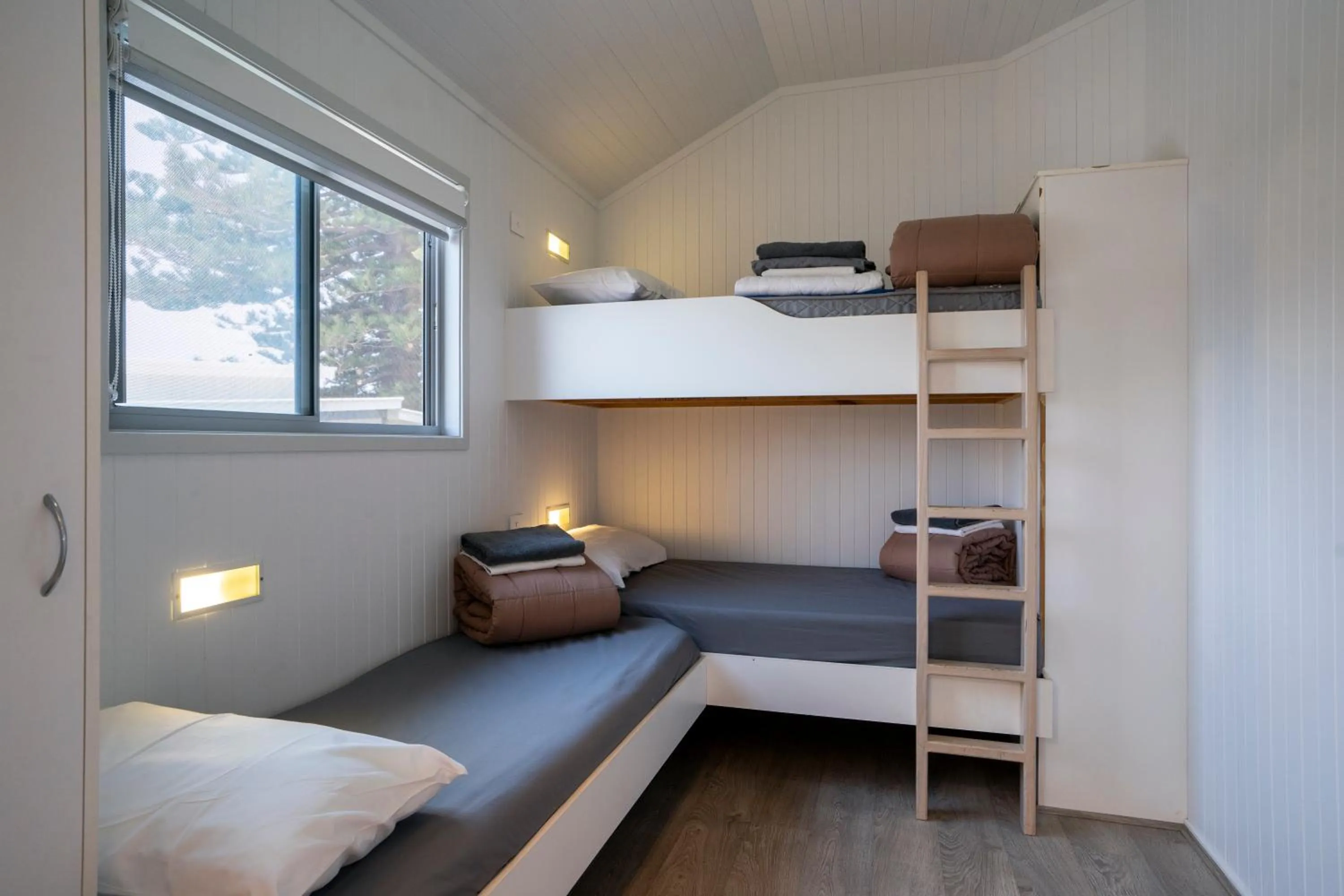 bunk bed, Bed in Surf Beach Holiday Park