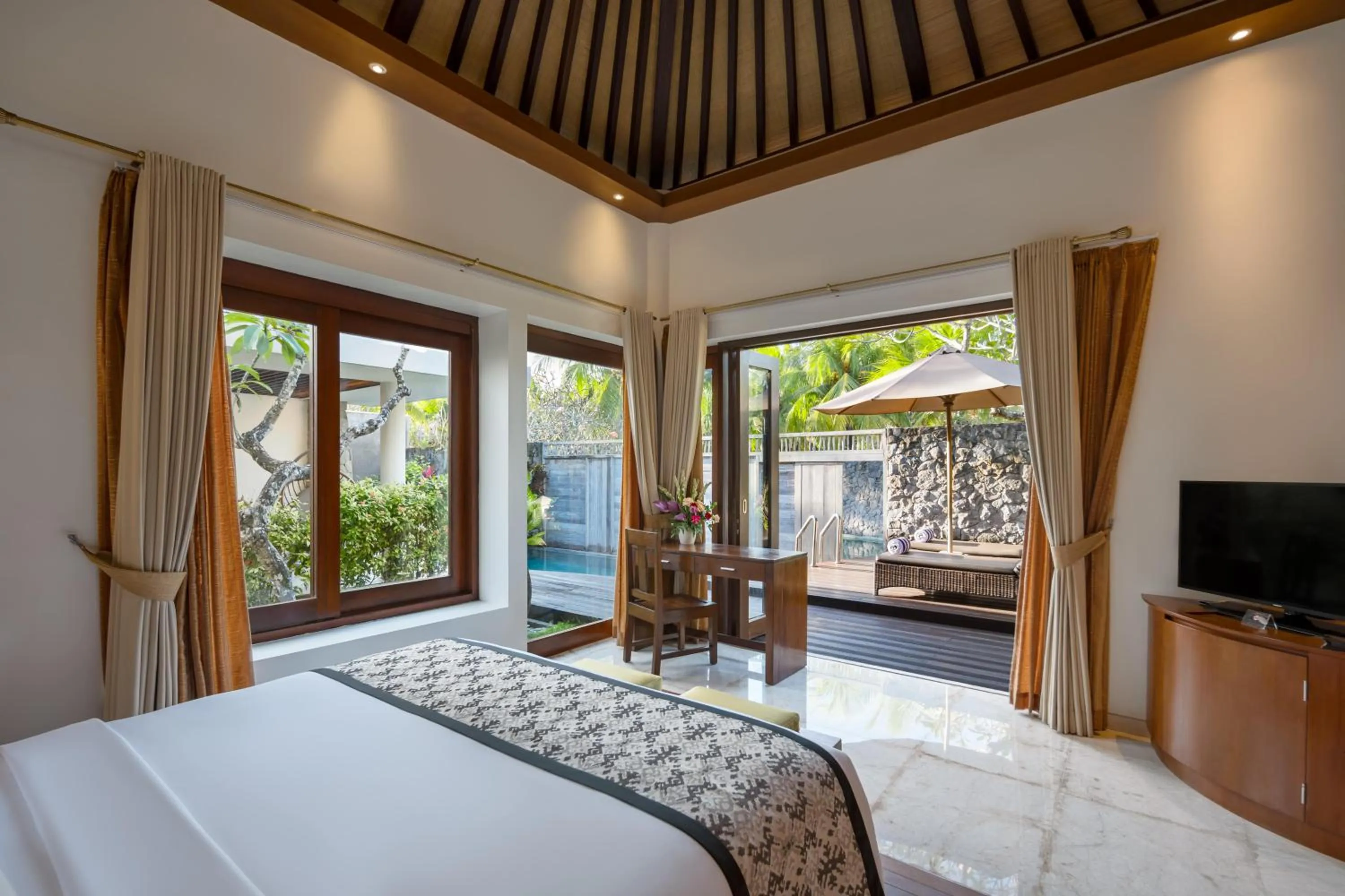 Bed in MERUSAKA Nusa Dua
