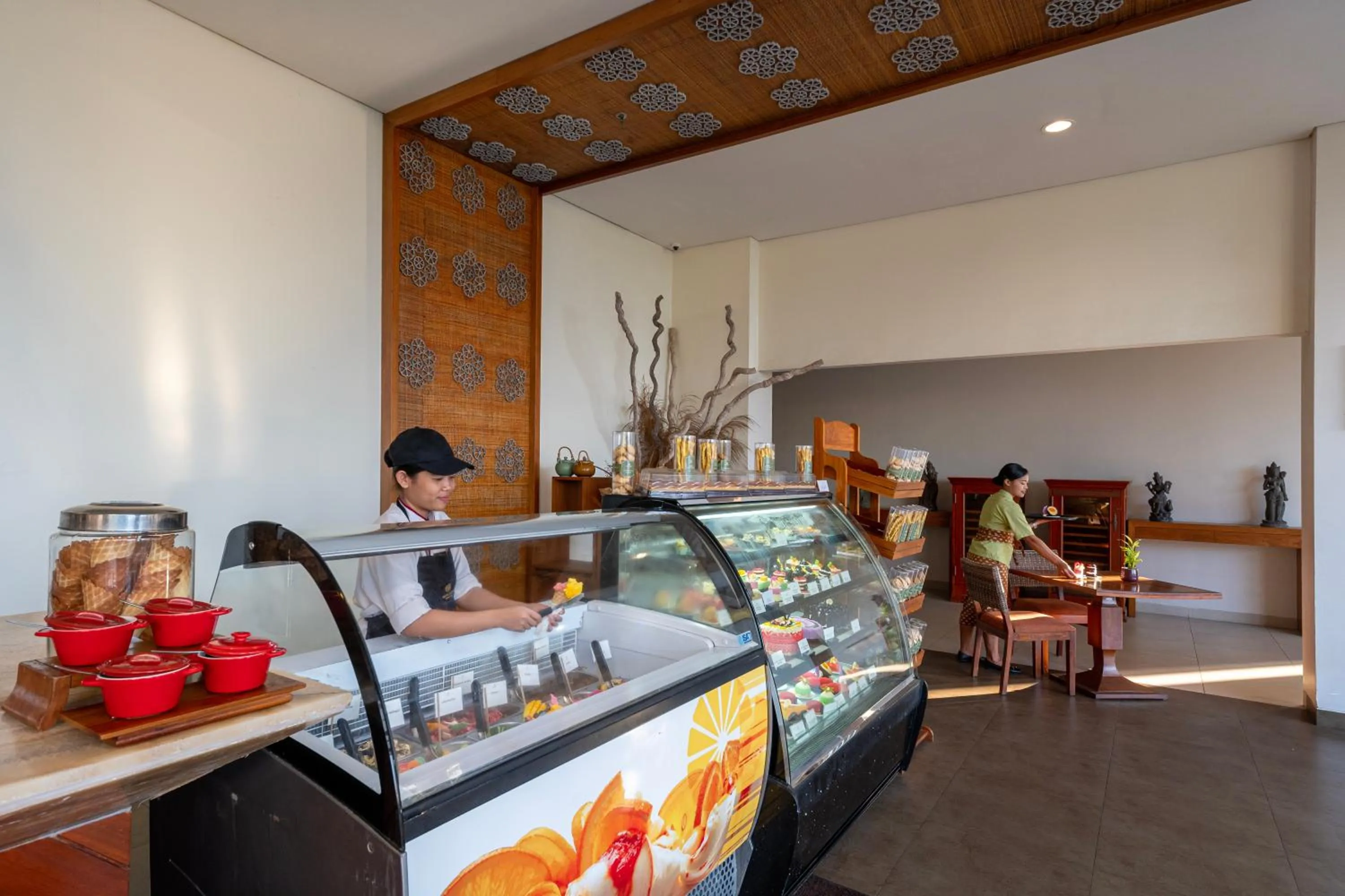 Restaurant/places to eat in MERUSAKA Nusa Dua