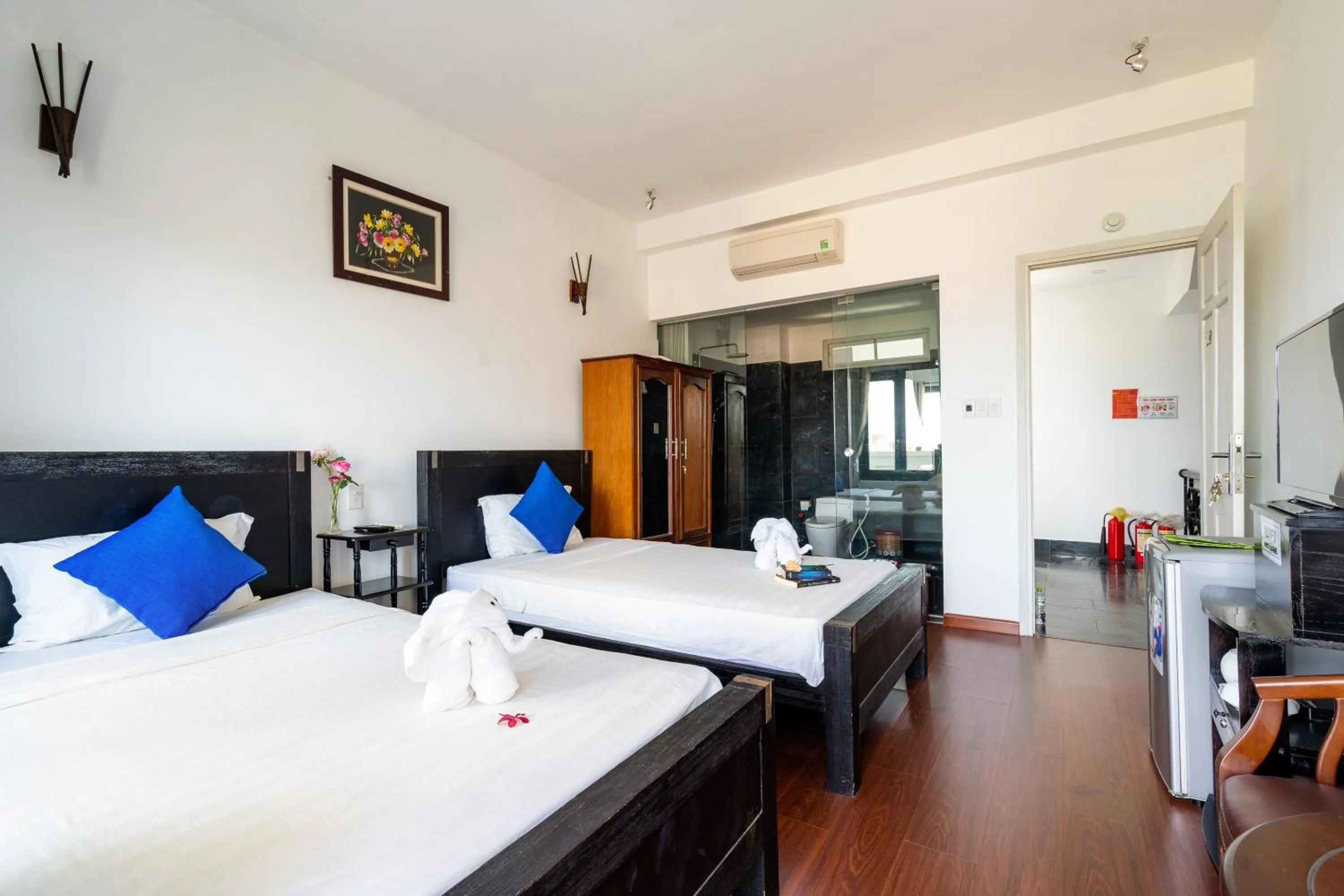 Bedroom in Blue An Bang Villa