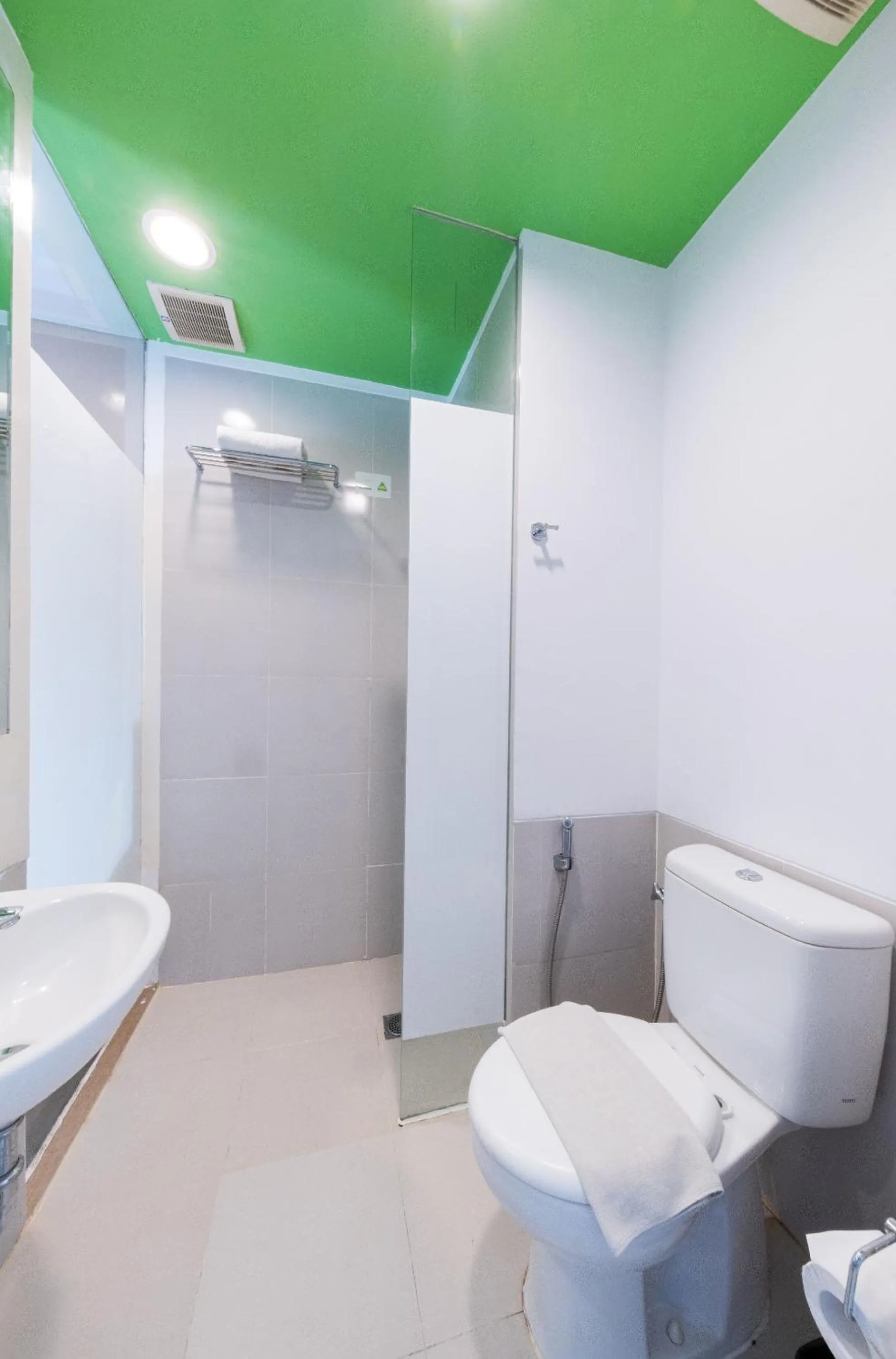 Bathroom in Whiz Prime Hotel Balikpapan