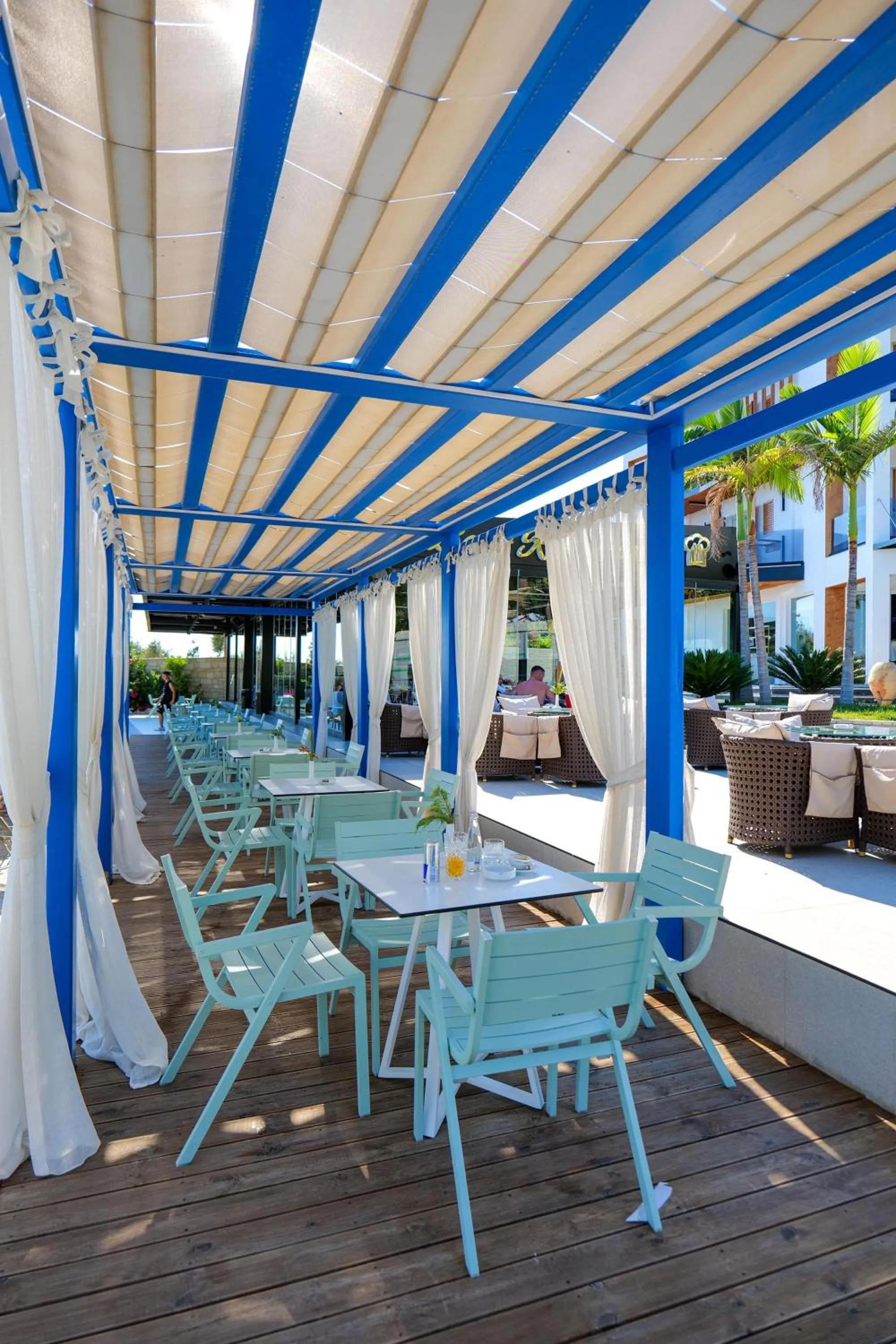 oven in HH Boutique Hotel