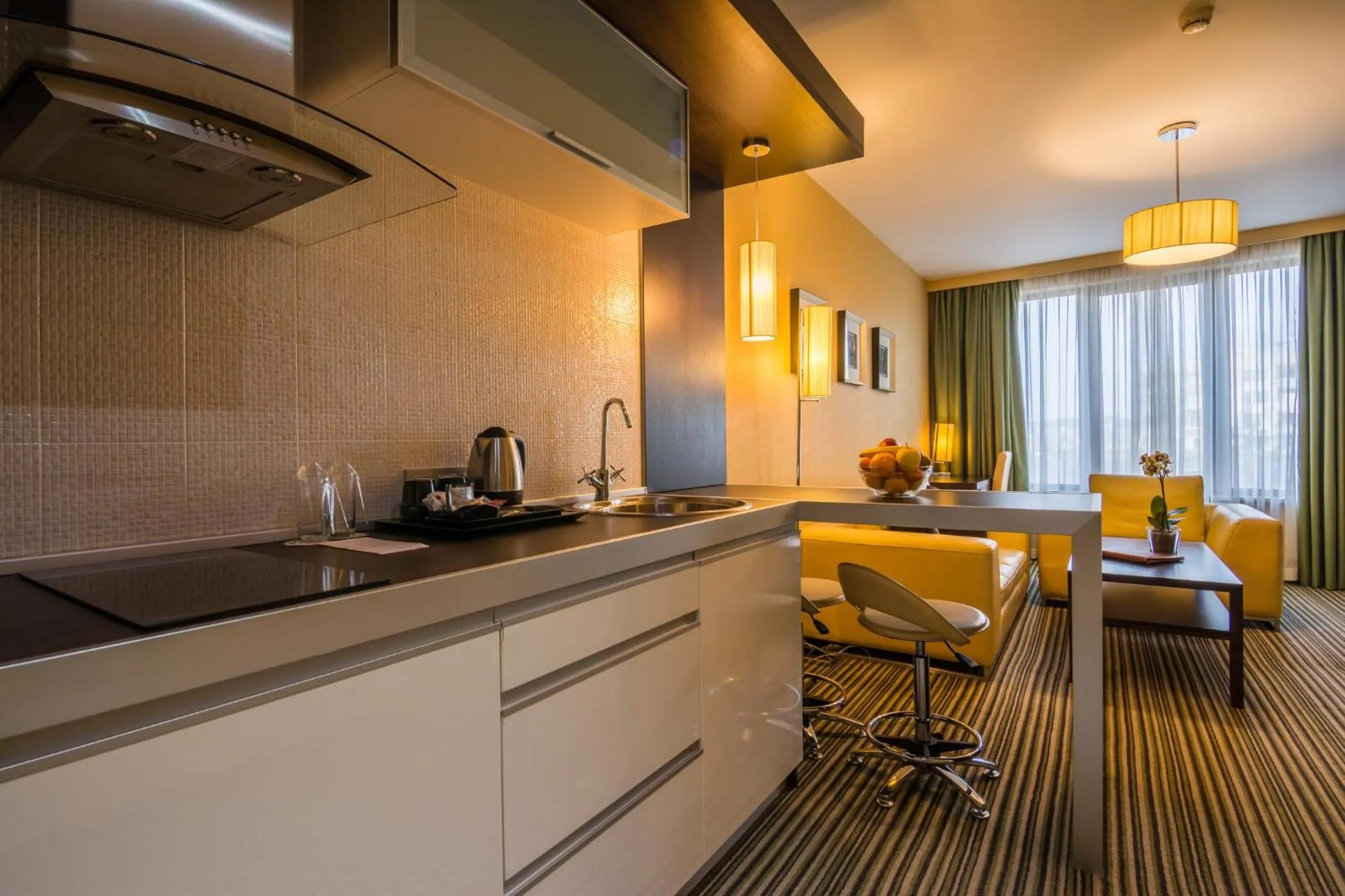 Kitchen or kitchenette in Best Western Plus Olives City Hotel - Free Pool & Parking