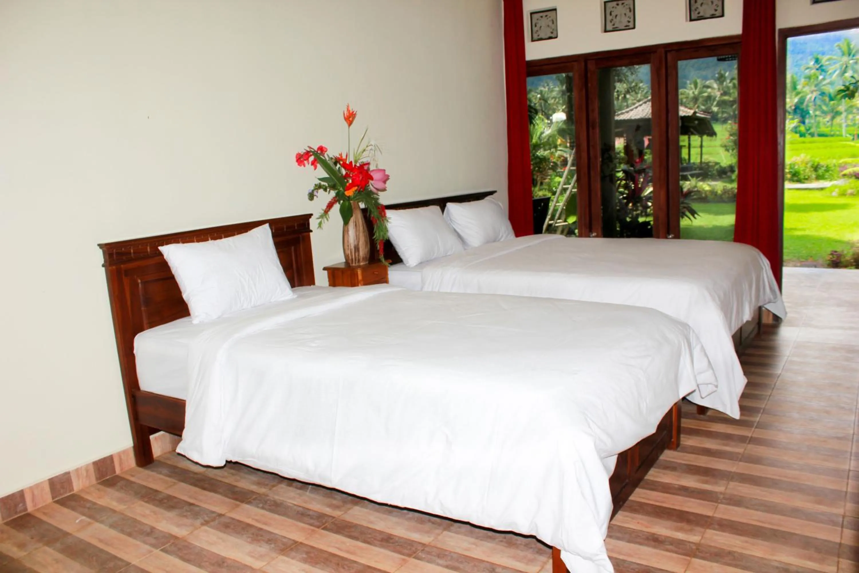 Bed in Amartya Puri Green Cottages