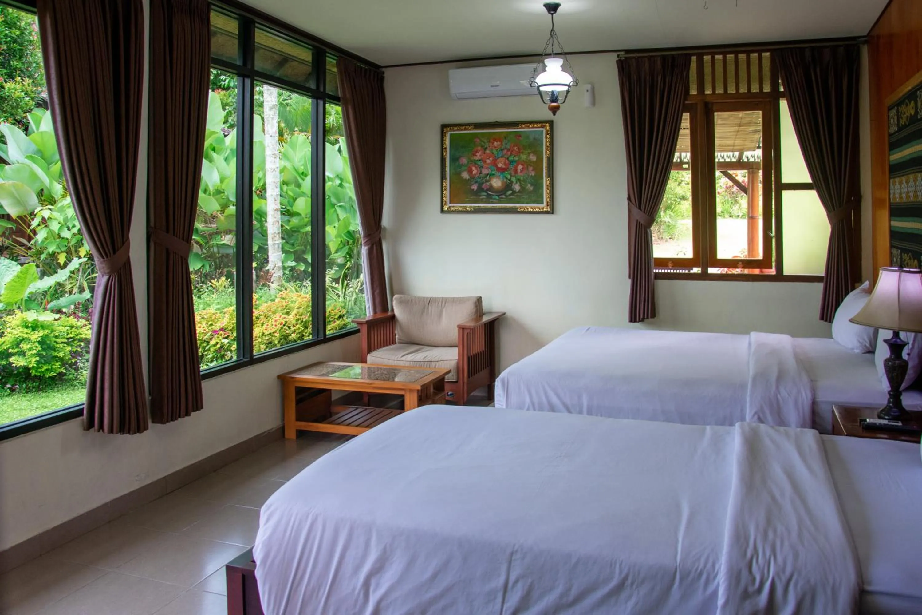 Bed in Amartya Puri Green Cottages