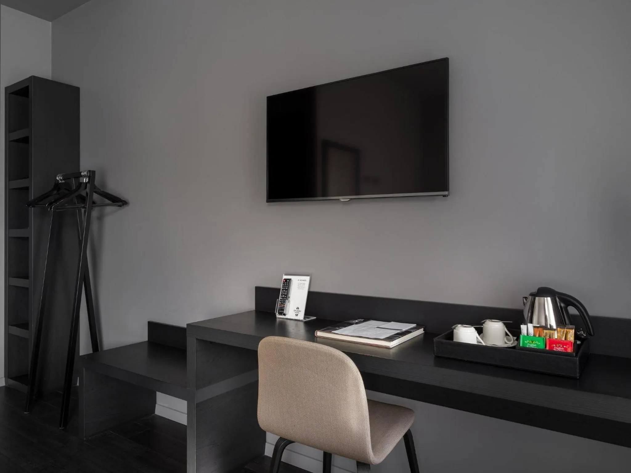 Photo of the whole room in Skuggi Hotel by Keahotels