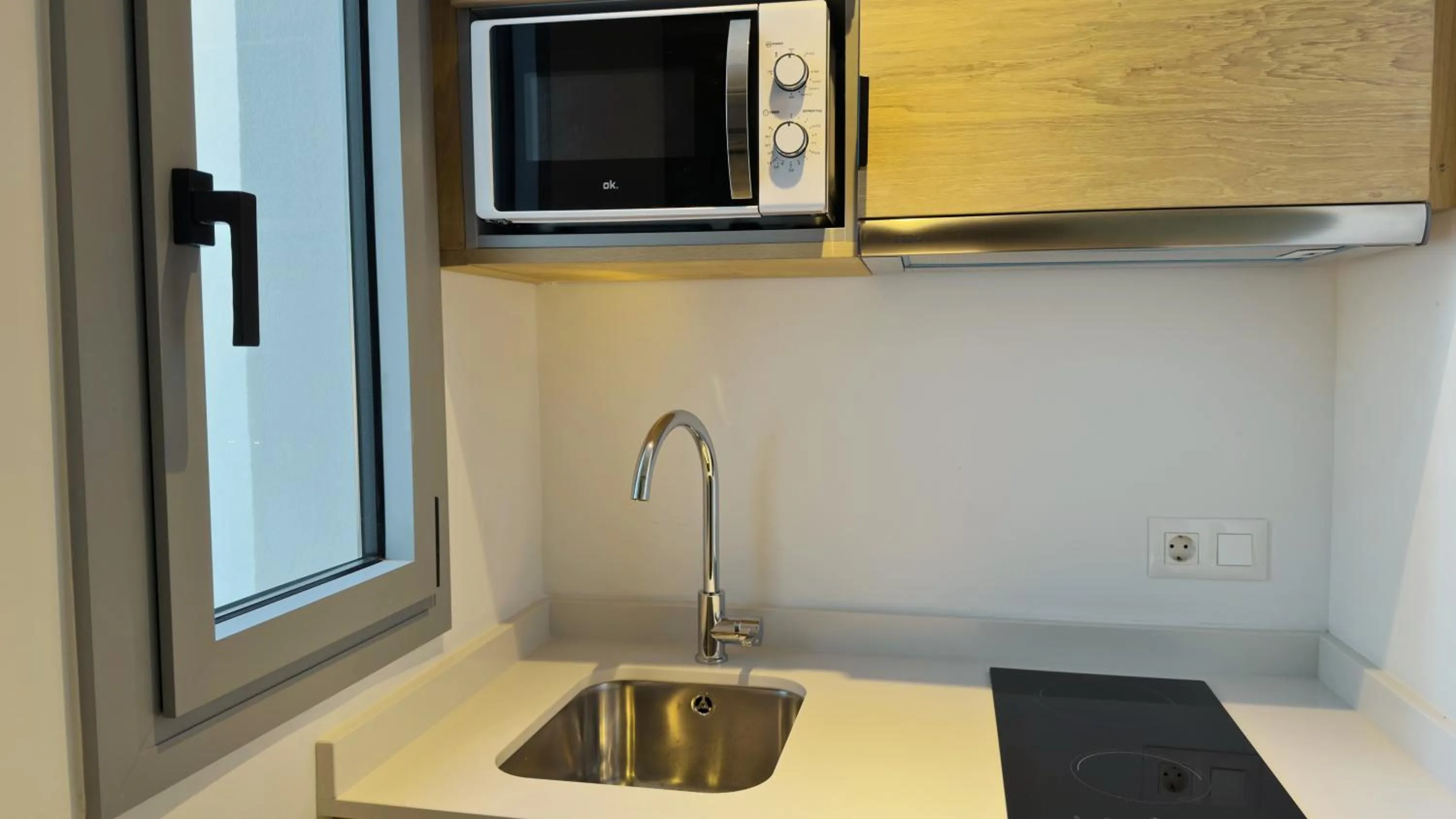 Kitchen or kitchenette in MYO Barcelona Hotel & Apartments