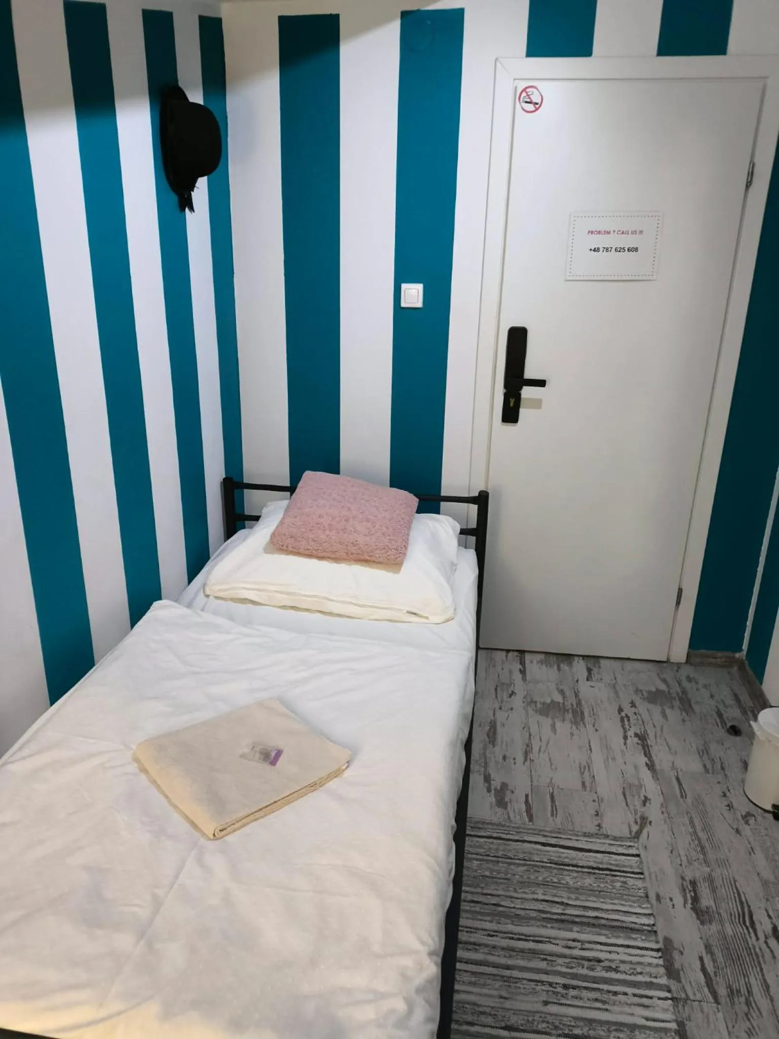 Bedroom, Bed in AB Hostel