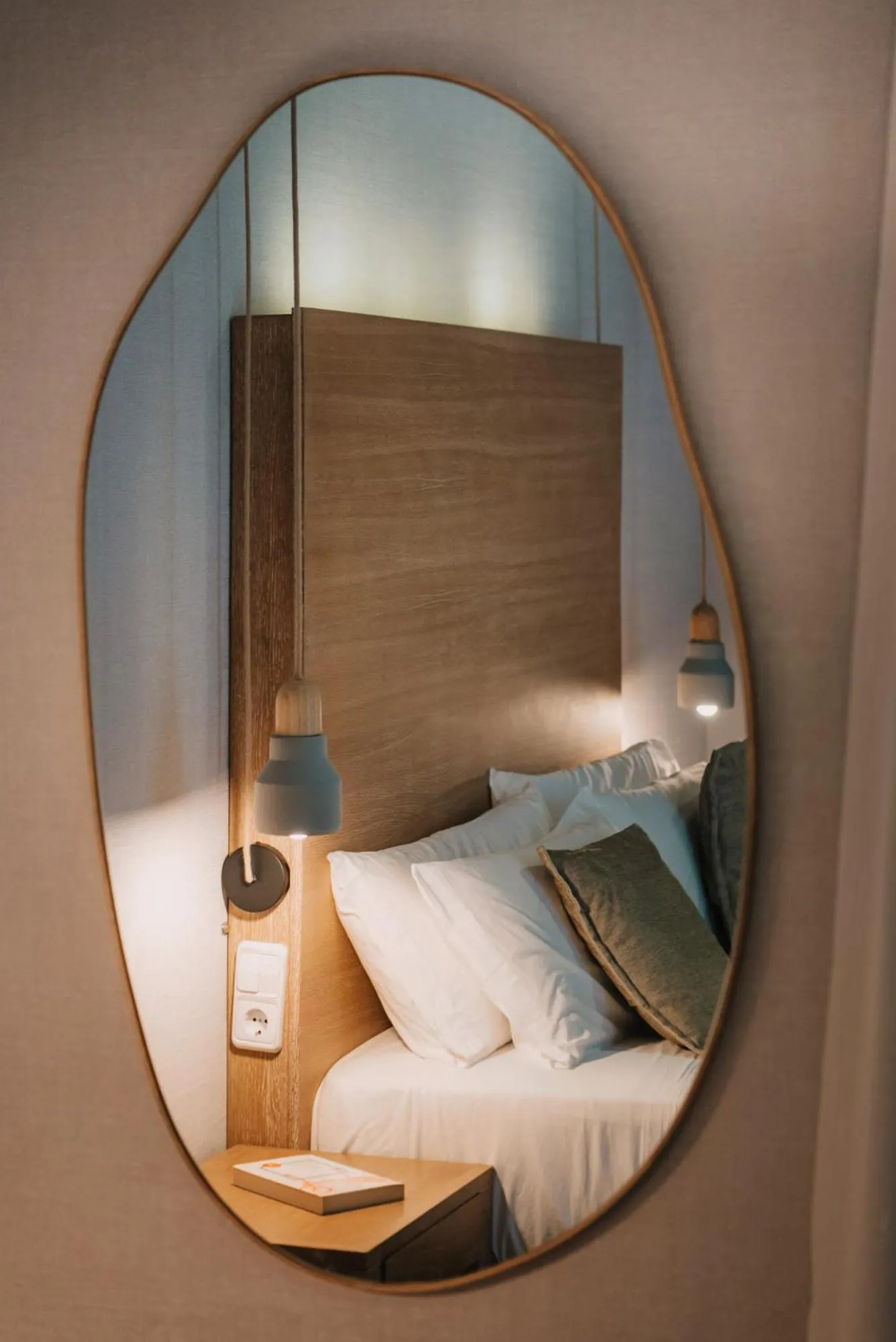 Decorative detail, Bed in Hotel Windsor Tossa - Adults Only 16