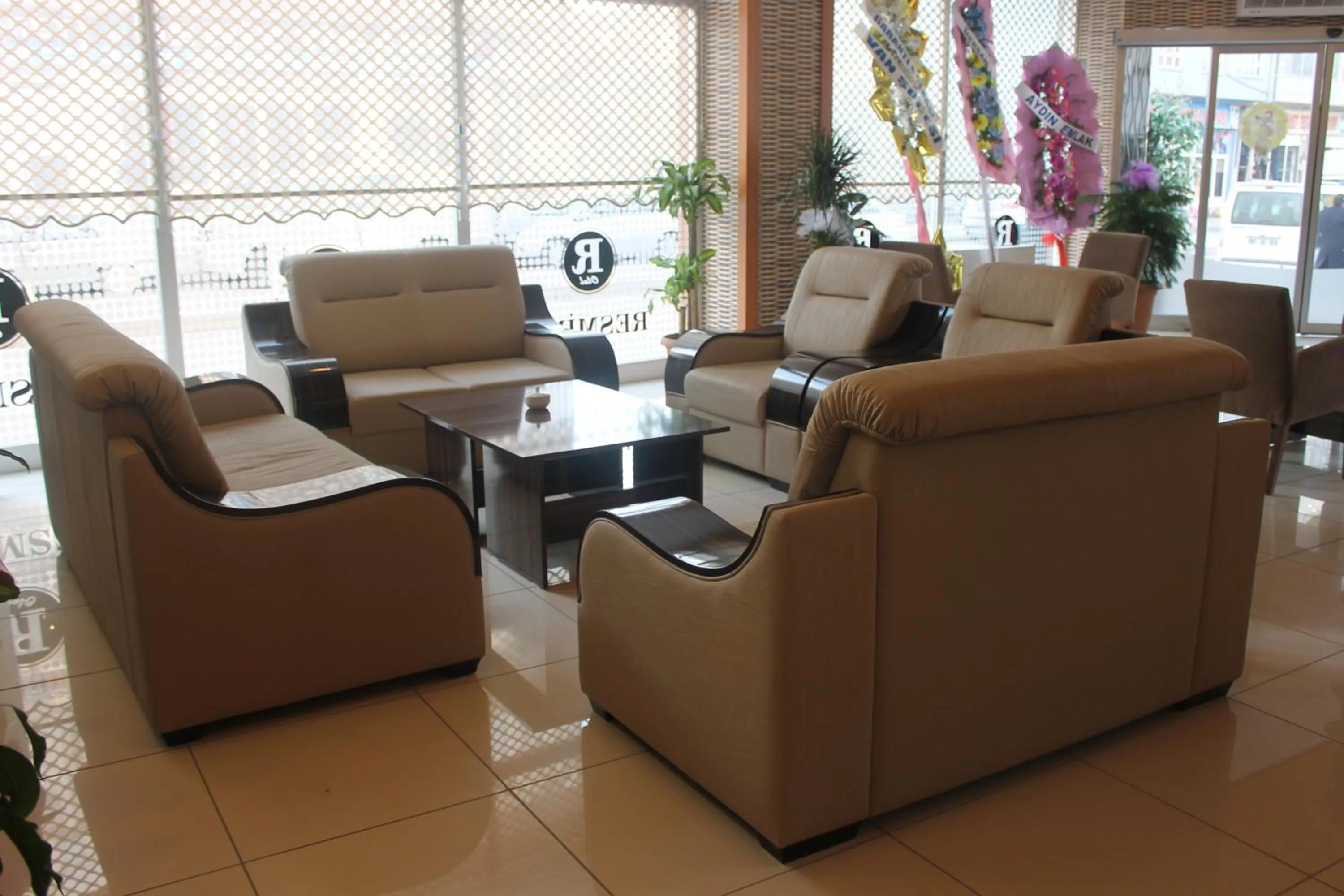 Lobby or reception in Resmina Hotel