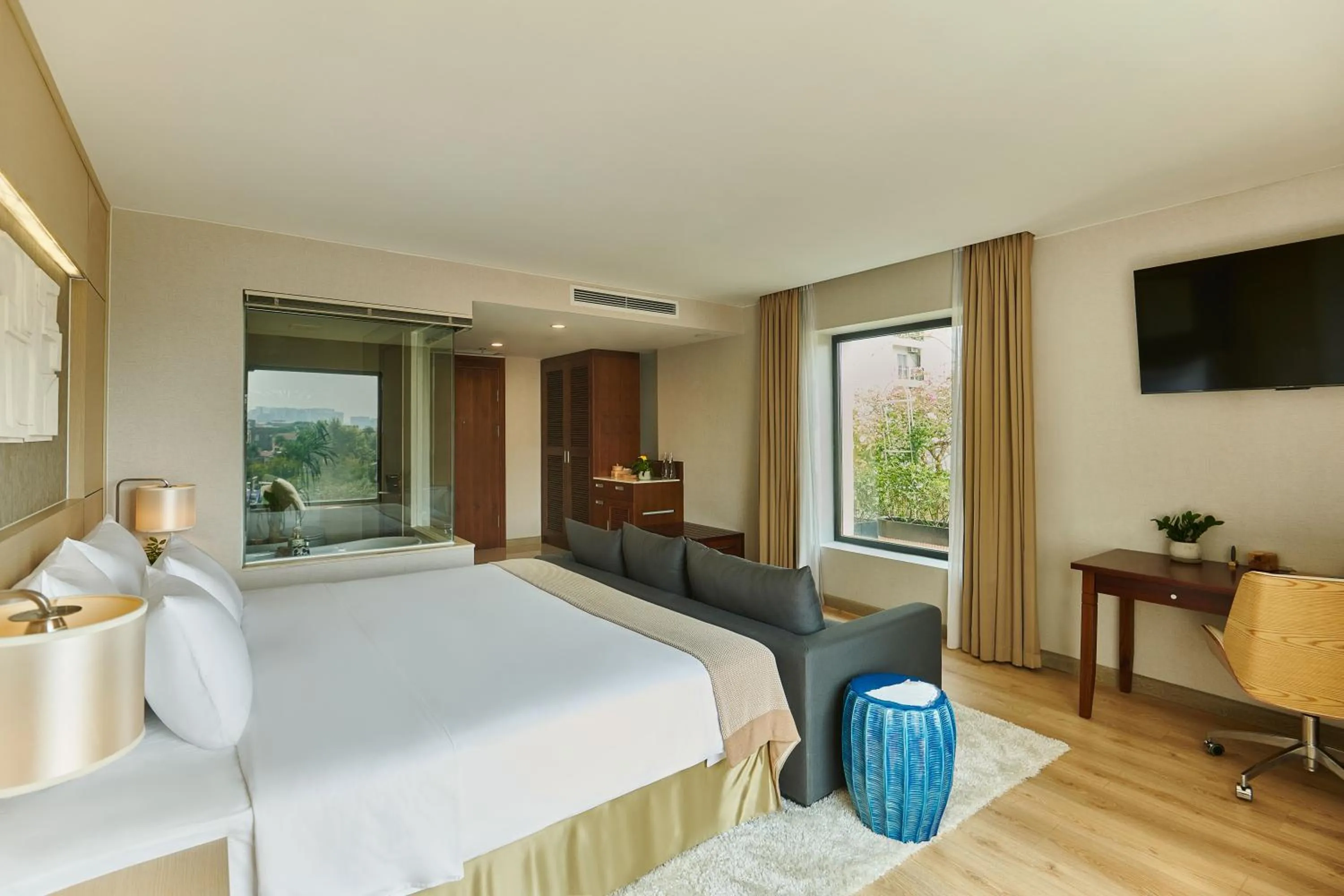 TV and multimedia, Bed in The Ann Hanoi Hotel & Spa