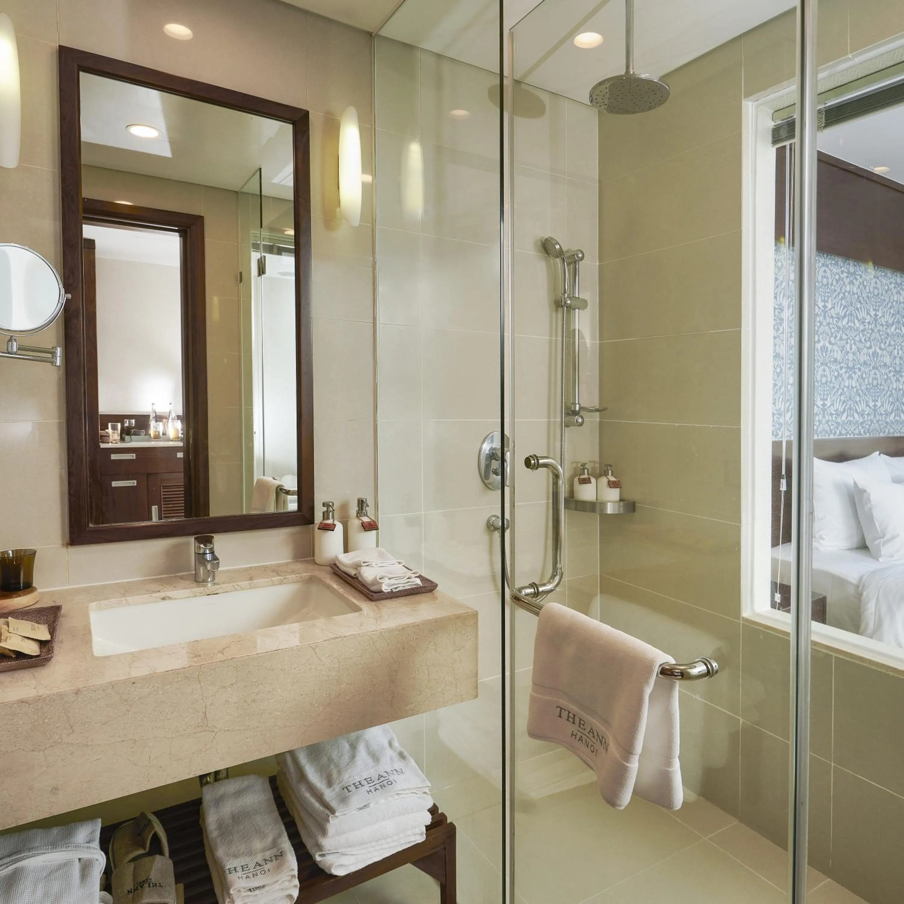 Shower in The Ann Hanoi Hotel & Spa