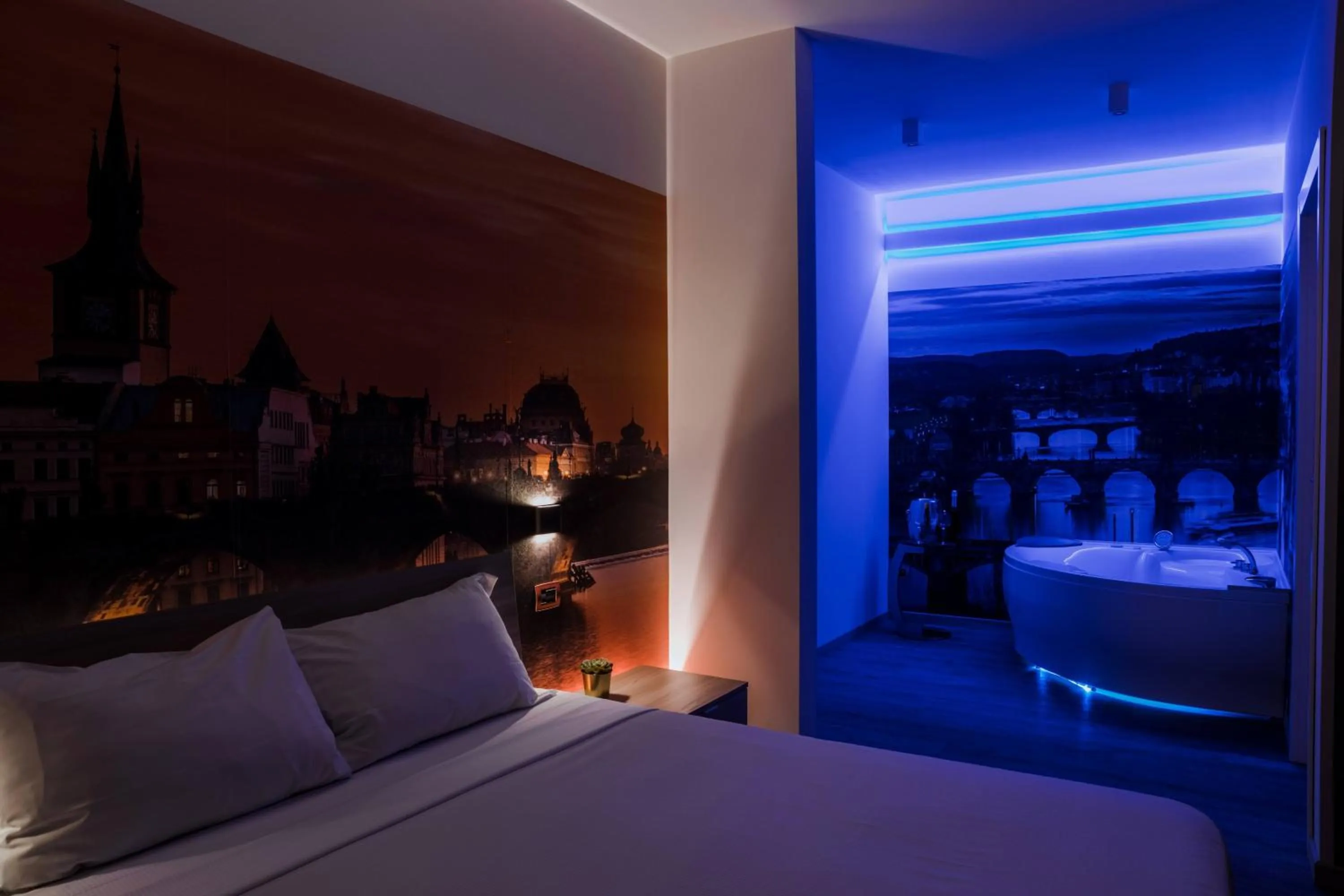 Bed in Hotel Seven Rooms