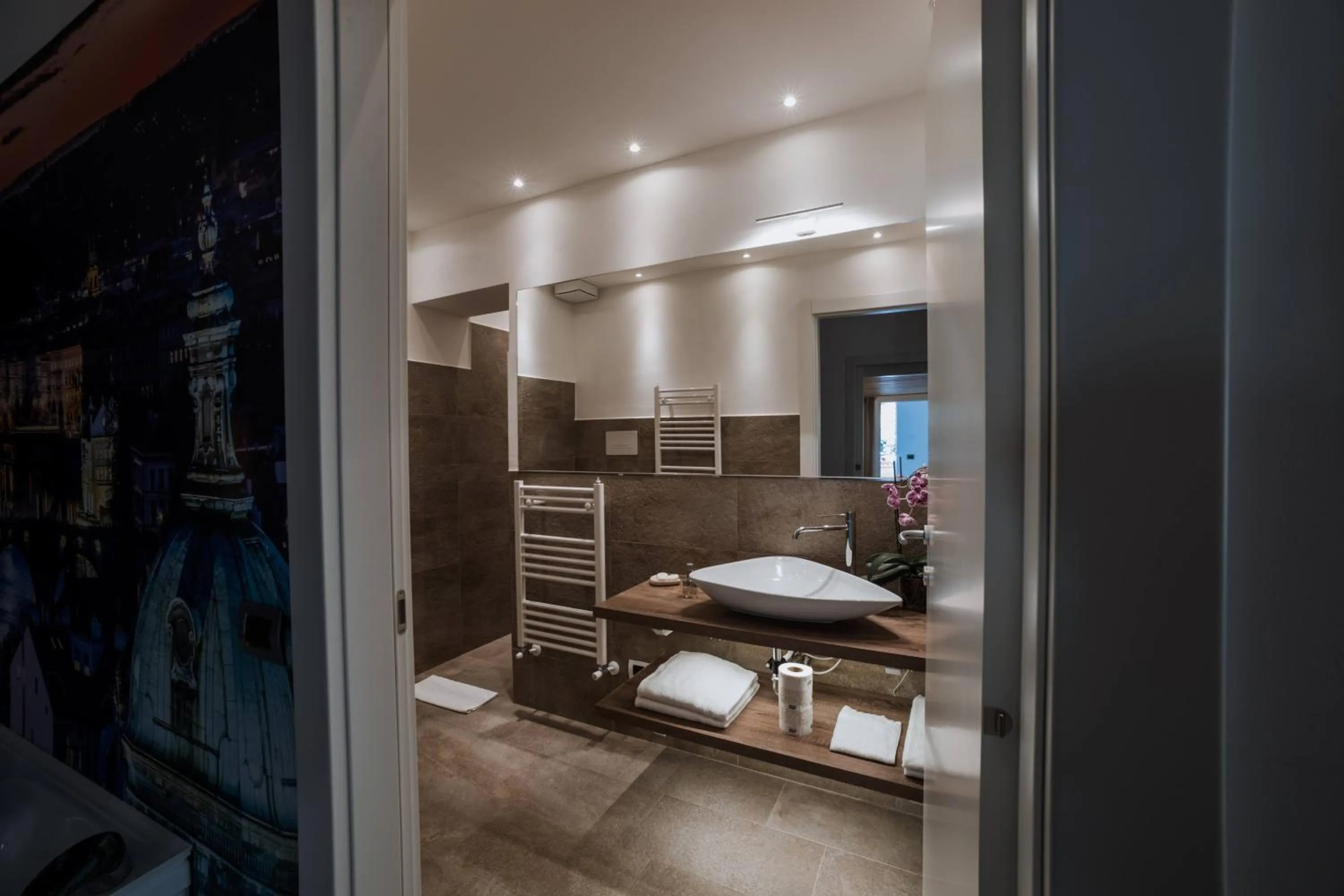 Shower in Hotel Seven Rooms