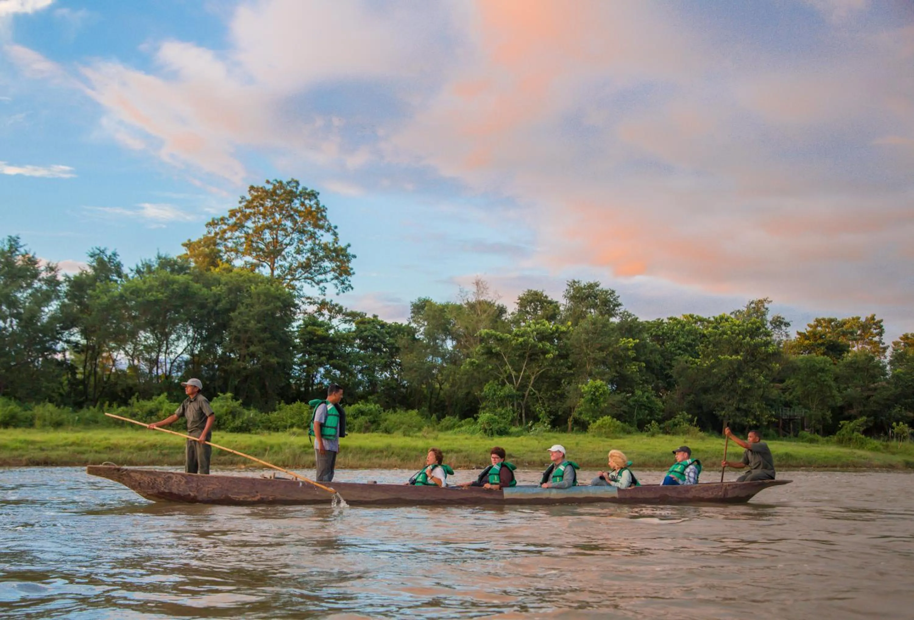 Canoeing in Kasara Chitwan