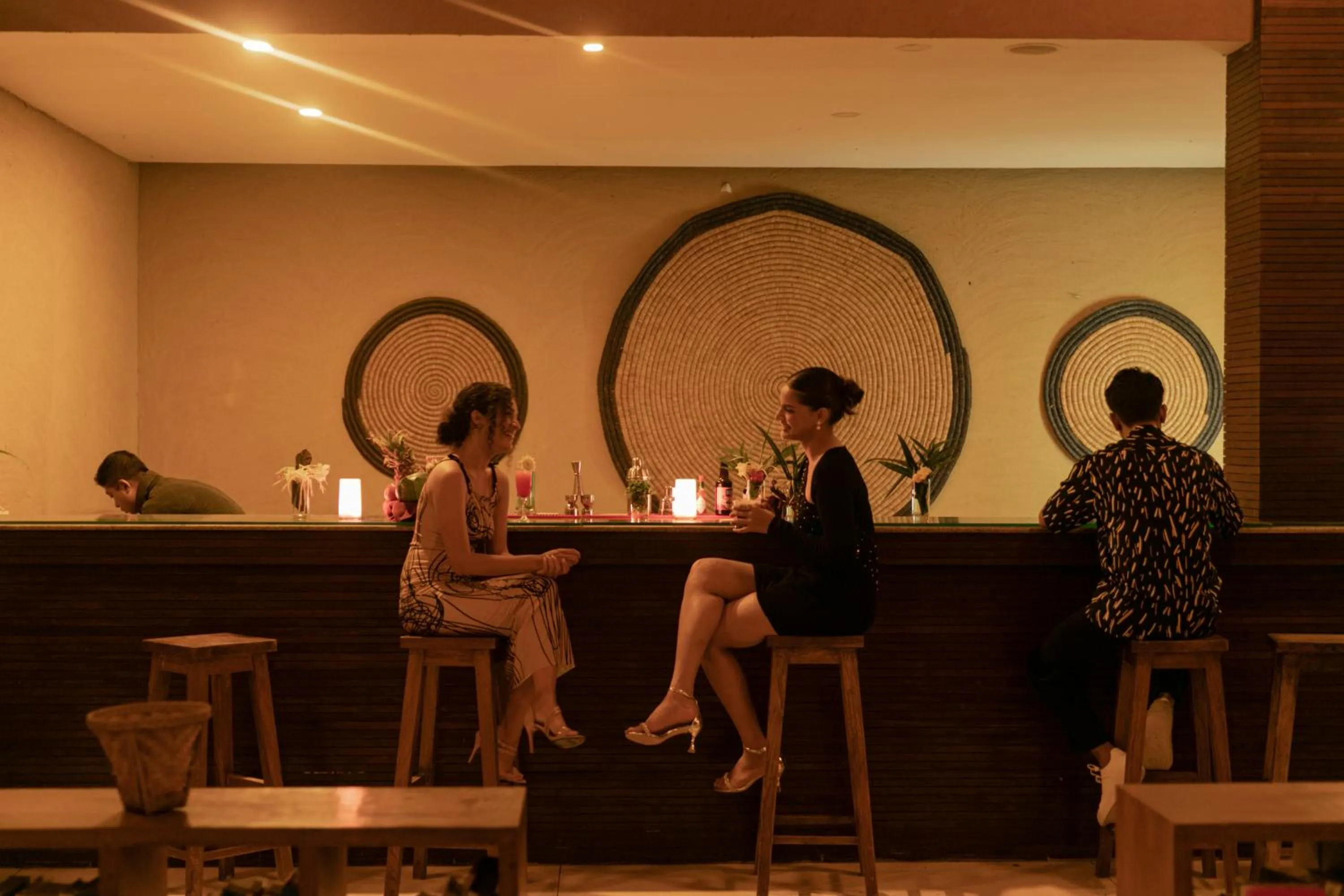 Restaurant/places to eat in Kasara Chitwan